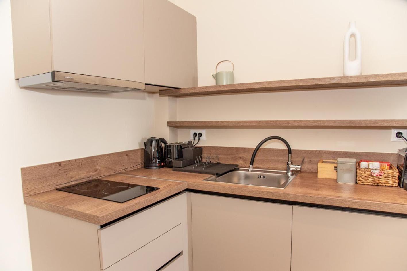 Kaiser Luxury Suites, Achílleion, photo 5