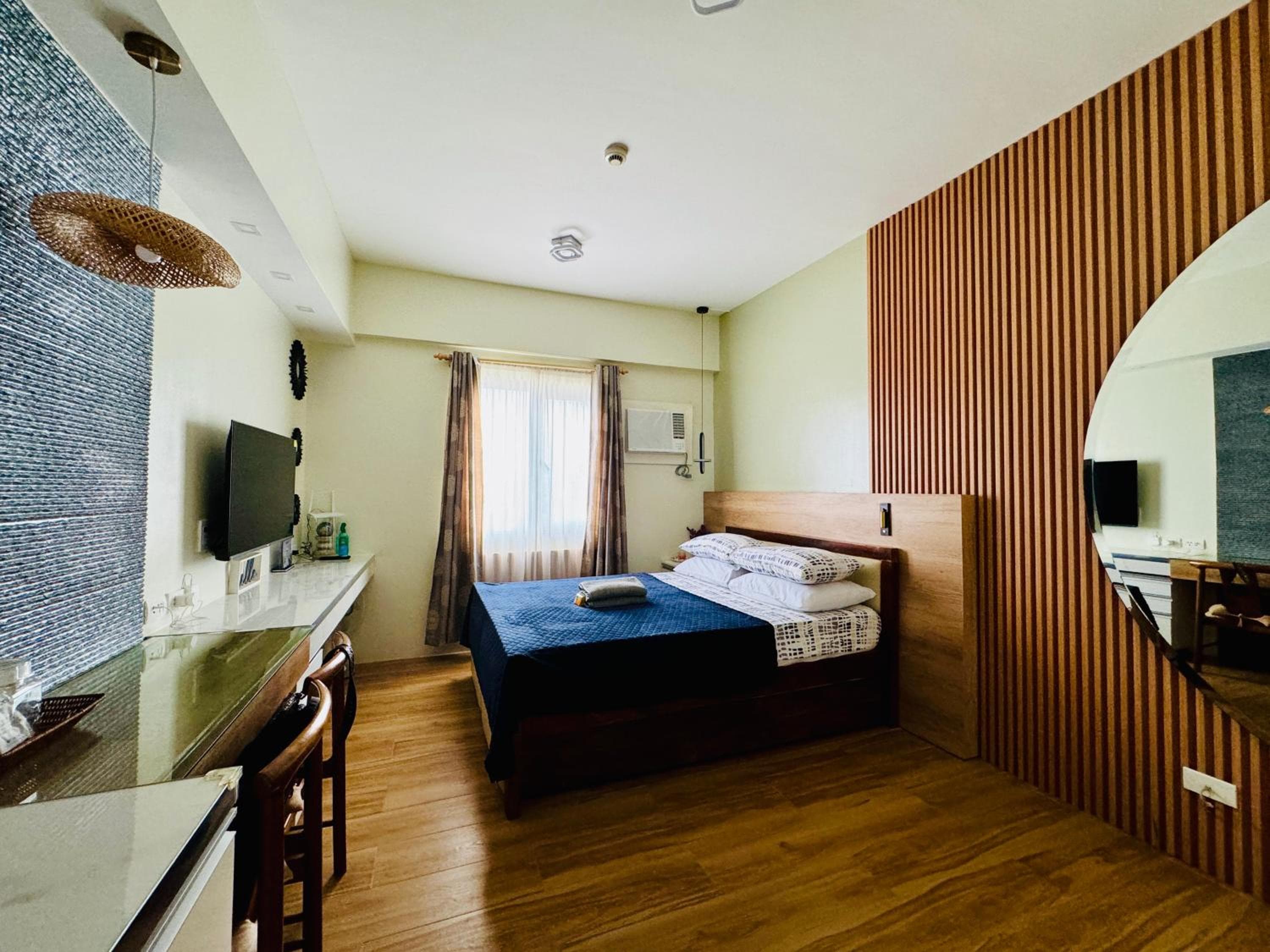 Aesthetic Functional Minimalist Space Sunvida Tower SV1716, Cebu City