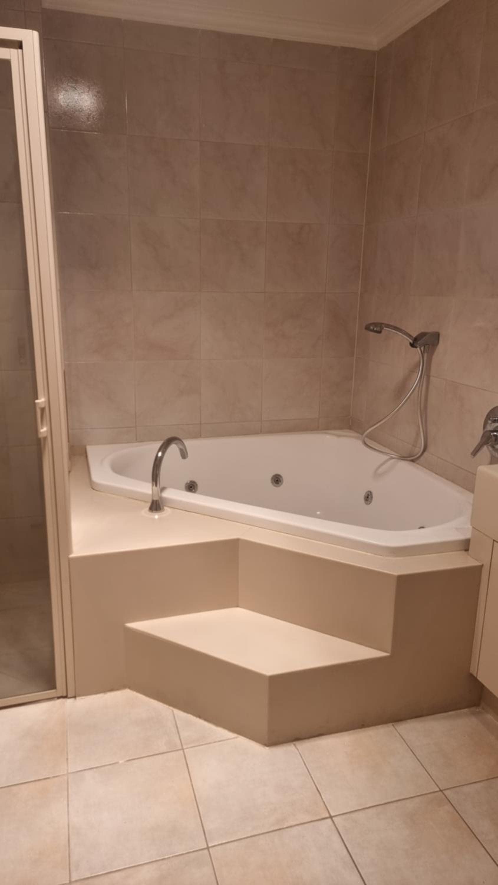 Bathroom at Melbourne Metropole Central Official