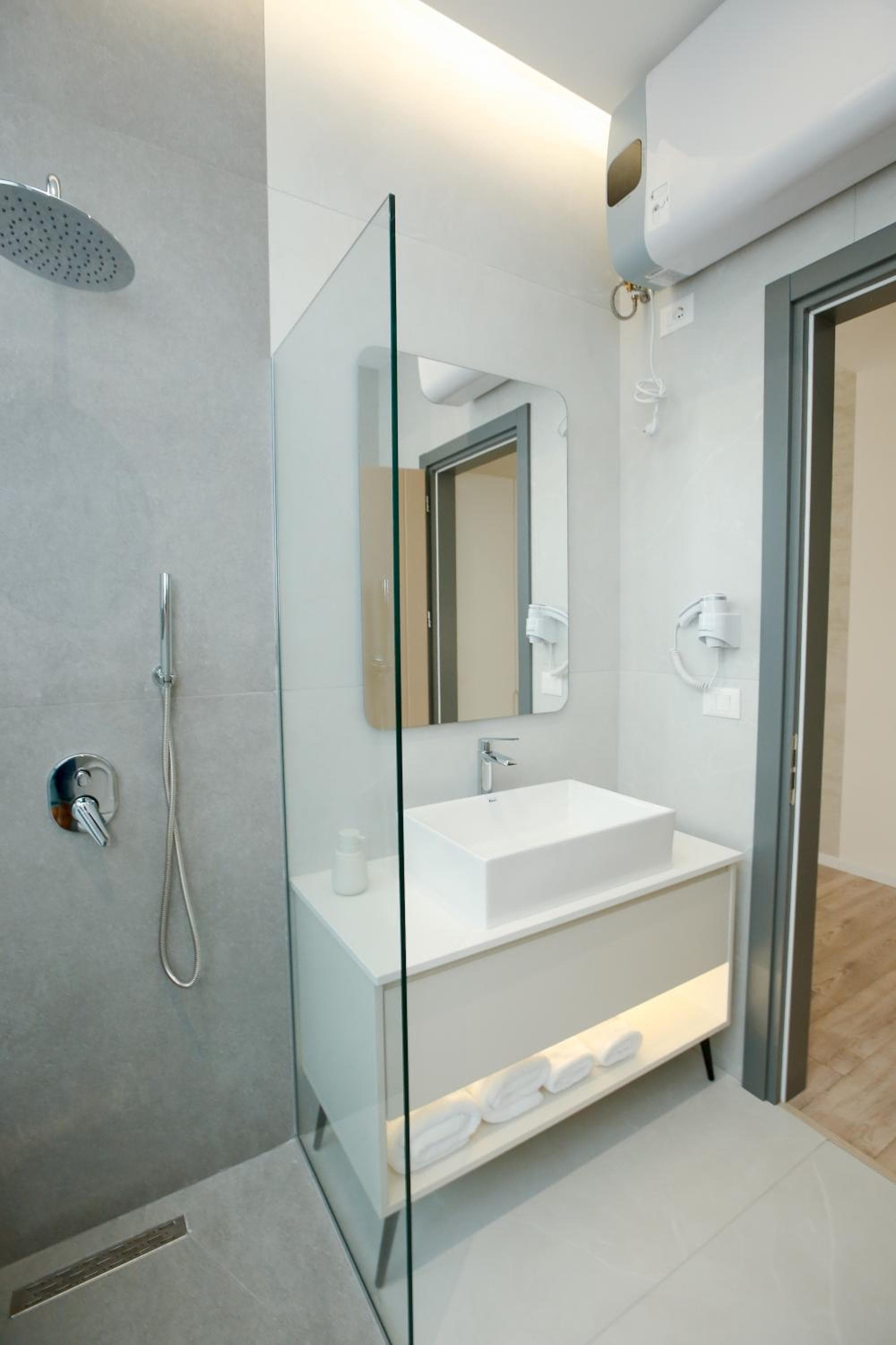 NÓS Luxury Rooms Shkoder, Shkodër, photo 5