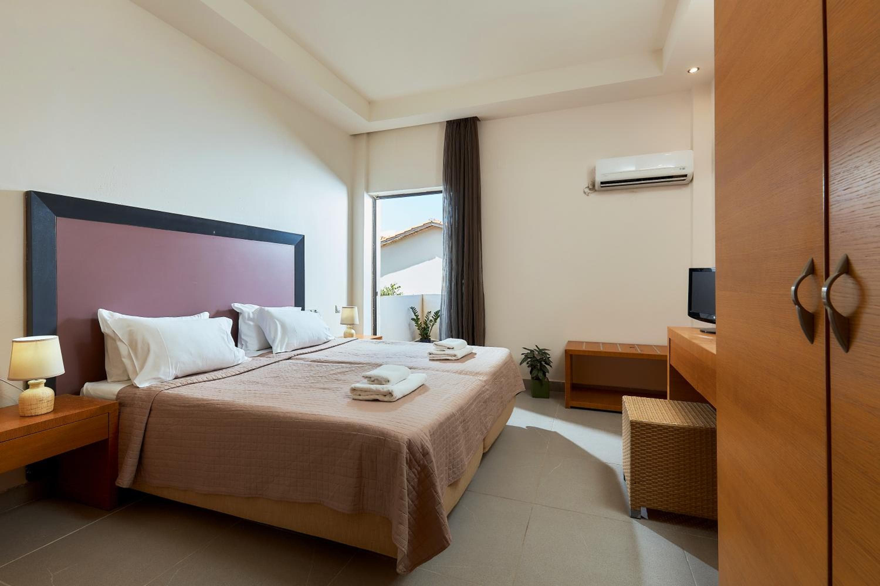 Creteco Hotel & Suites, Gournes, photo 3