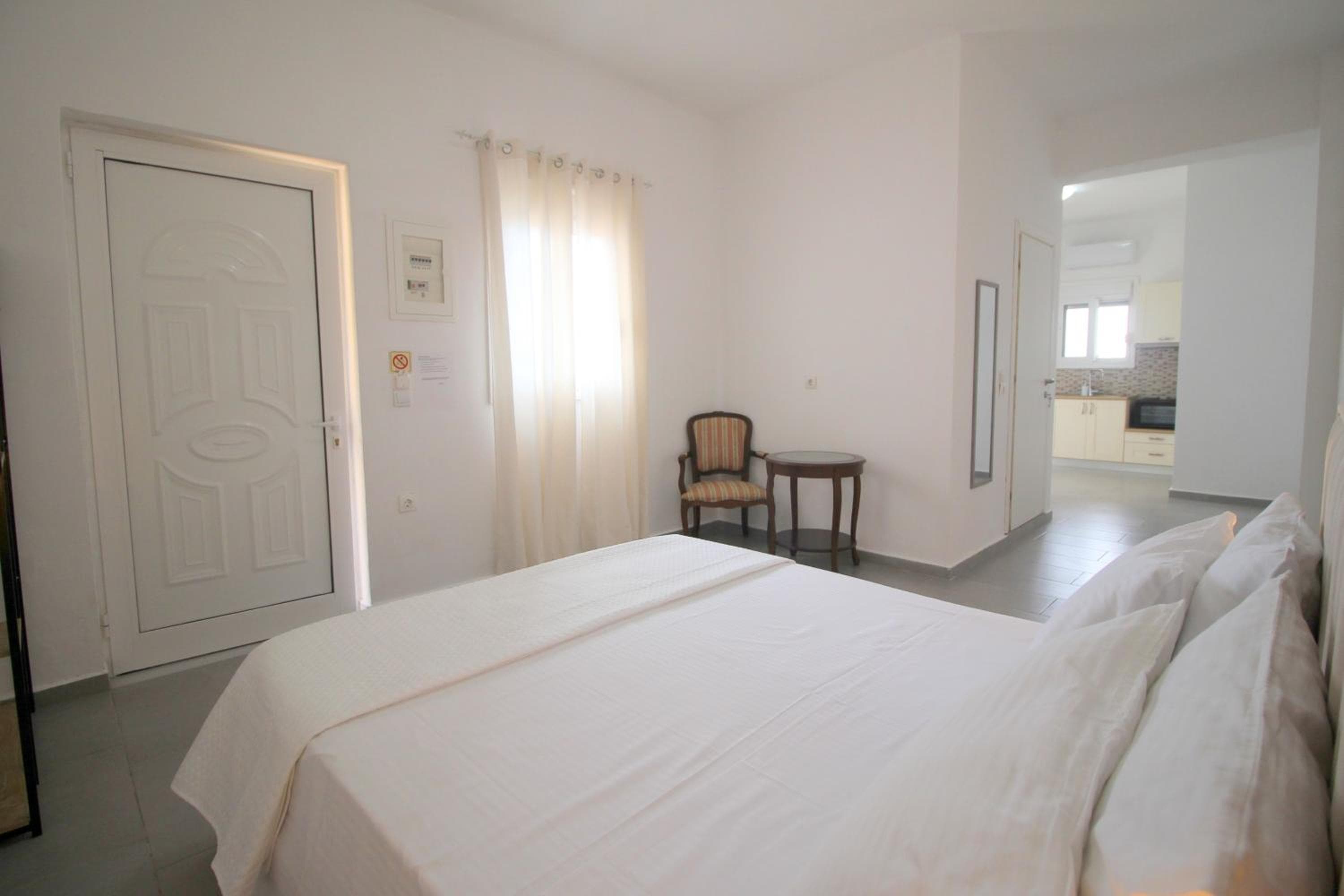 Nefeli's Apartment, Himare, photo 2