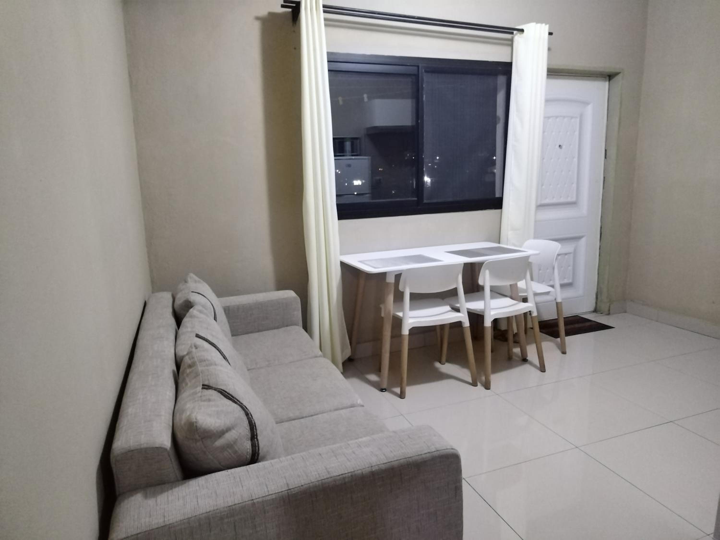 Milestone City Business Apartment - Secure Area - Fast WiFi Long Stay, Antananarivo, photo 3