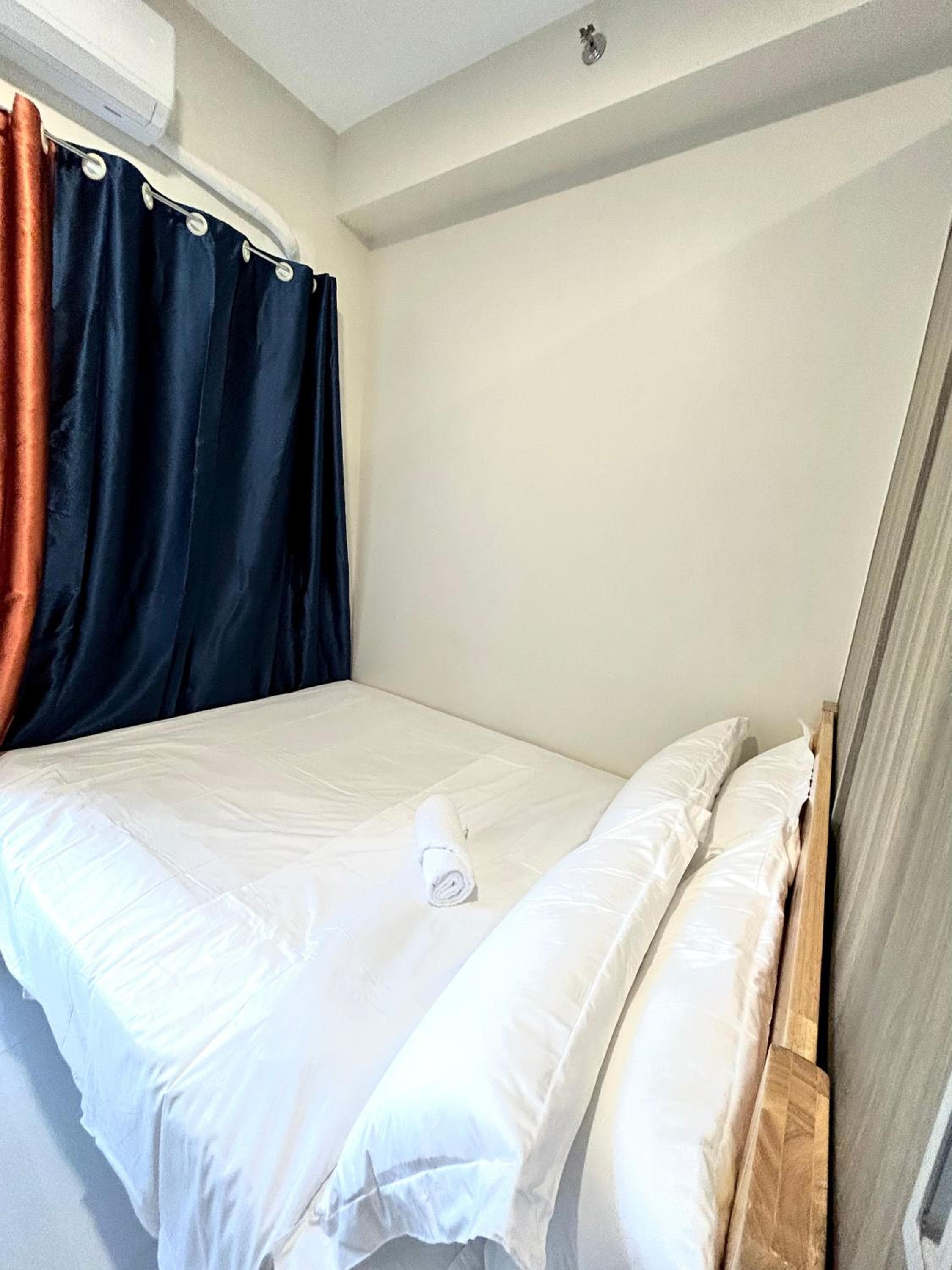 Cairong Inn Condominium TV with Netflix FAME RESIDENCES, Manila, photo 6