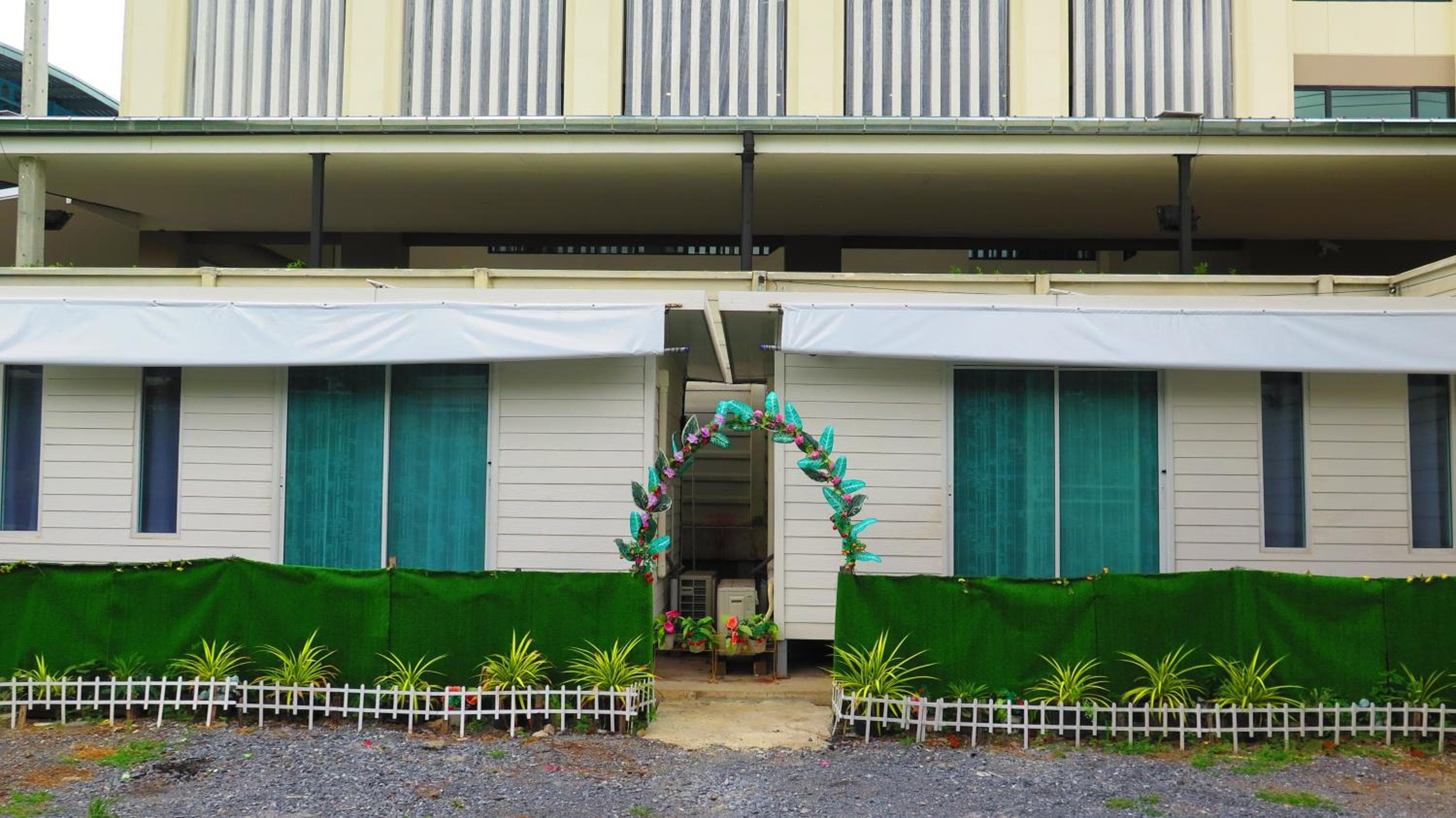 Pranot Apartment & Spa, Nonthaburi