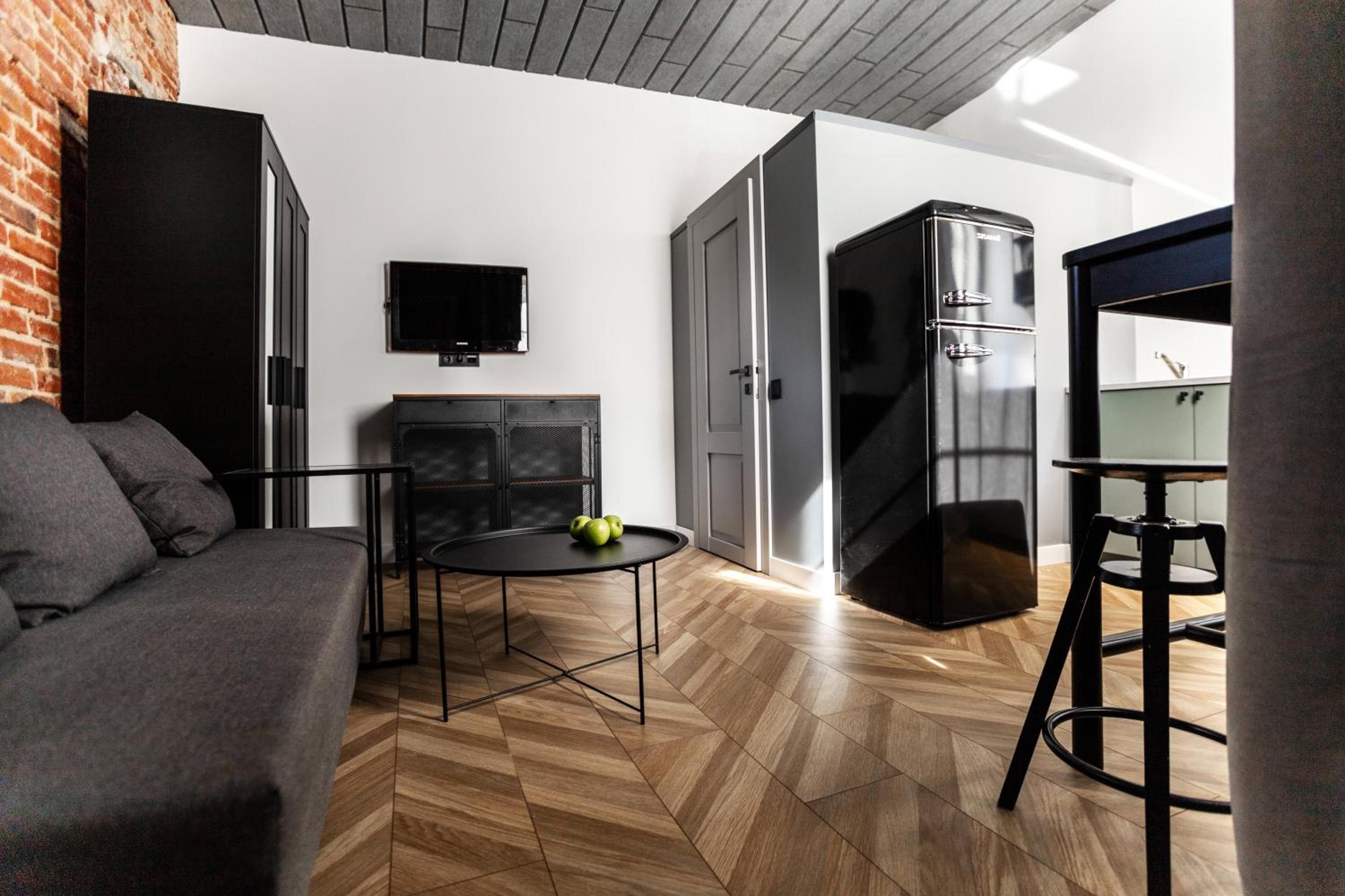 Old brick boutique apartments, Klaipėda, photo 2