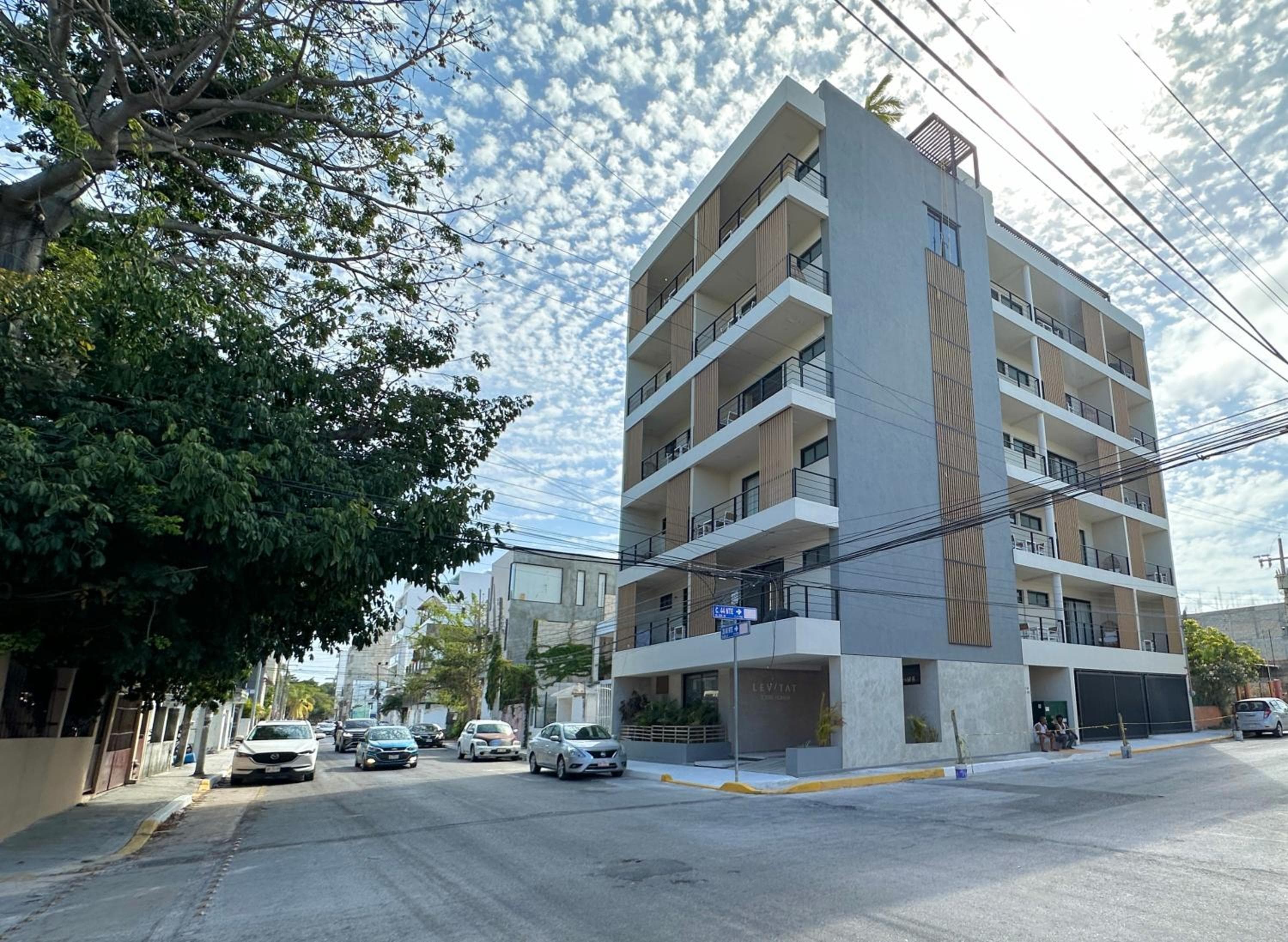 Levitat Hunah, Playa del Carmen