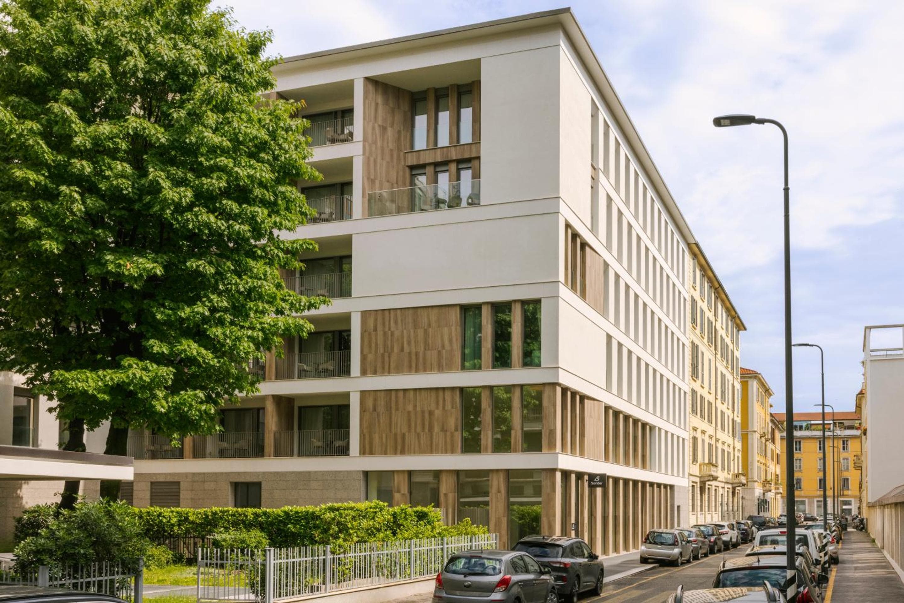 Numa Milan Montenero, Milan