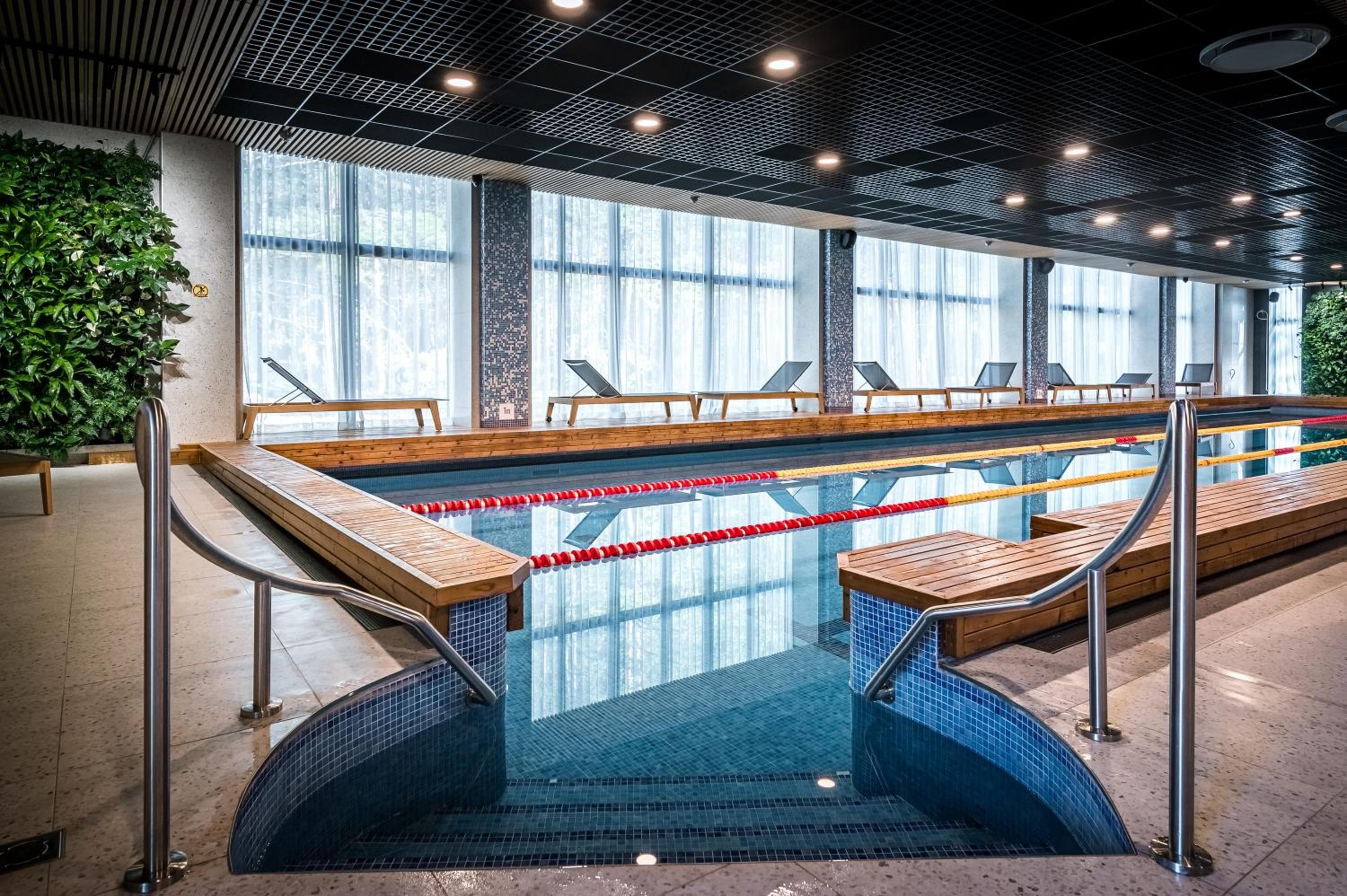 Albatross Home, Ķesterciems