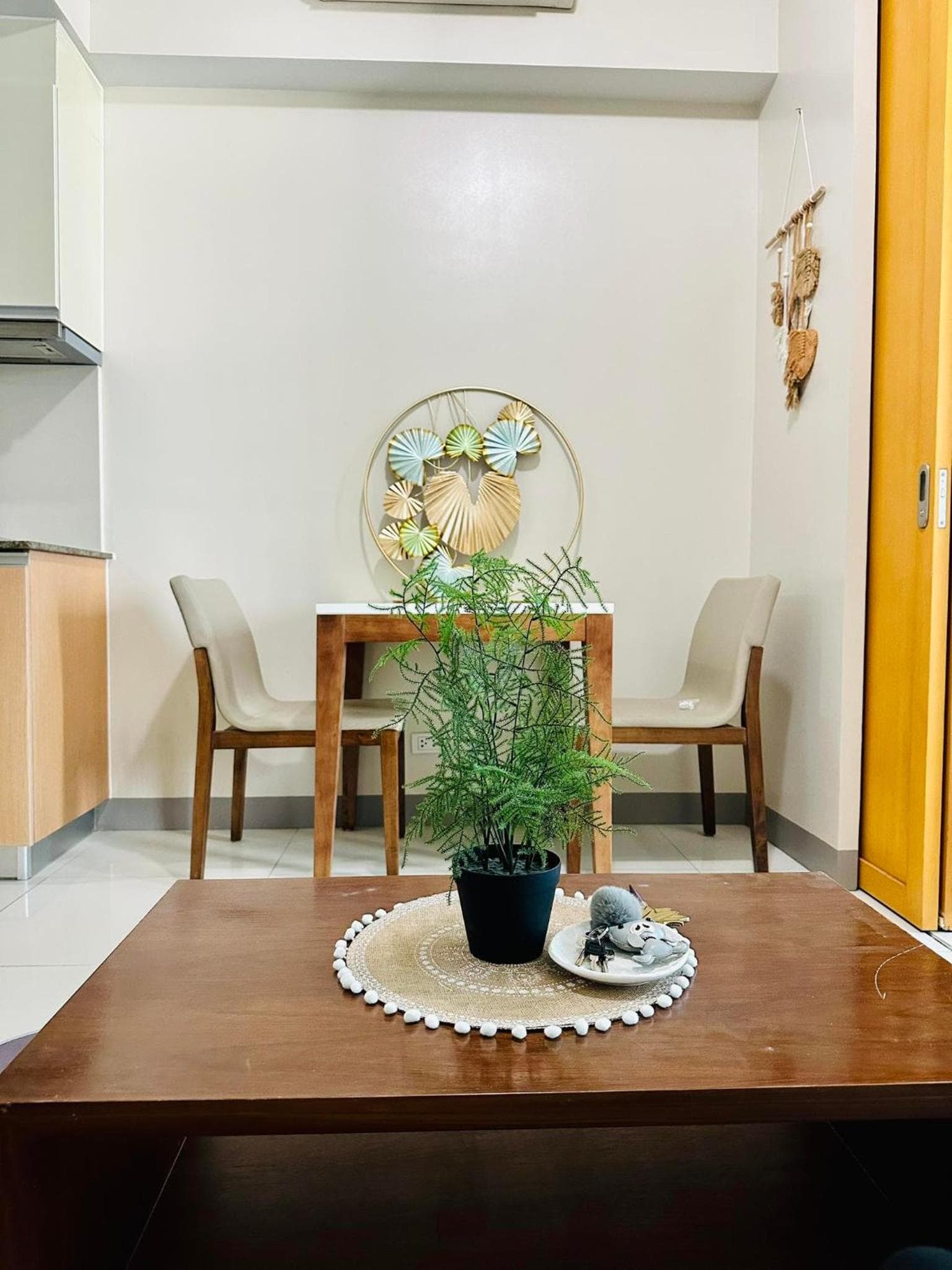 BGC One Uptown Suite by Christine Suites PH, Manila, photo 5
