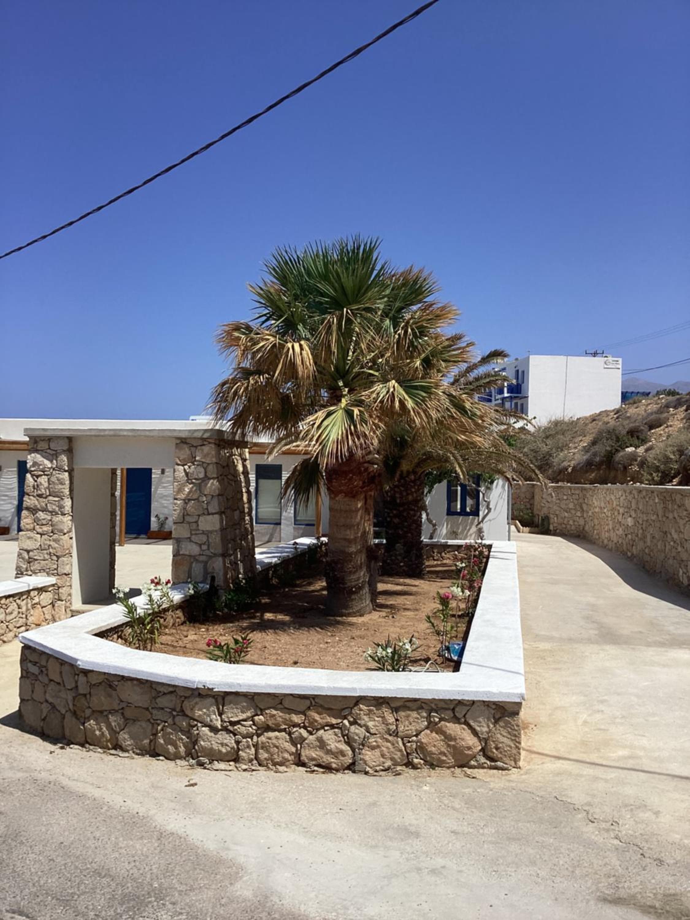 Almyra Boutique Suites with Private Pool -Finiki, Foinikion