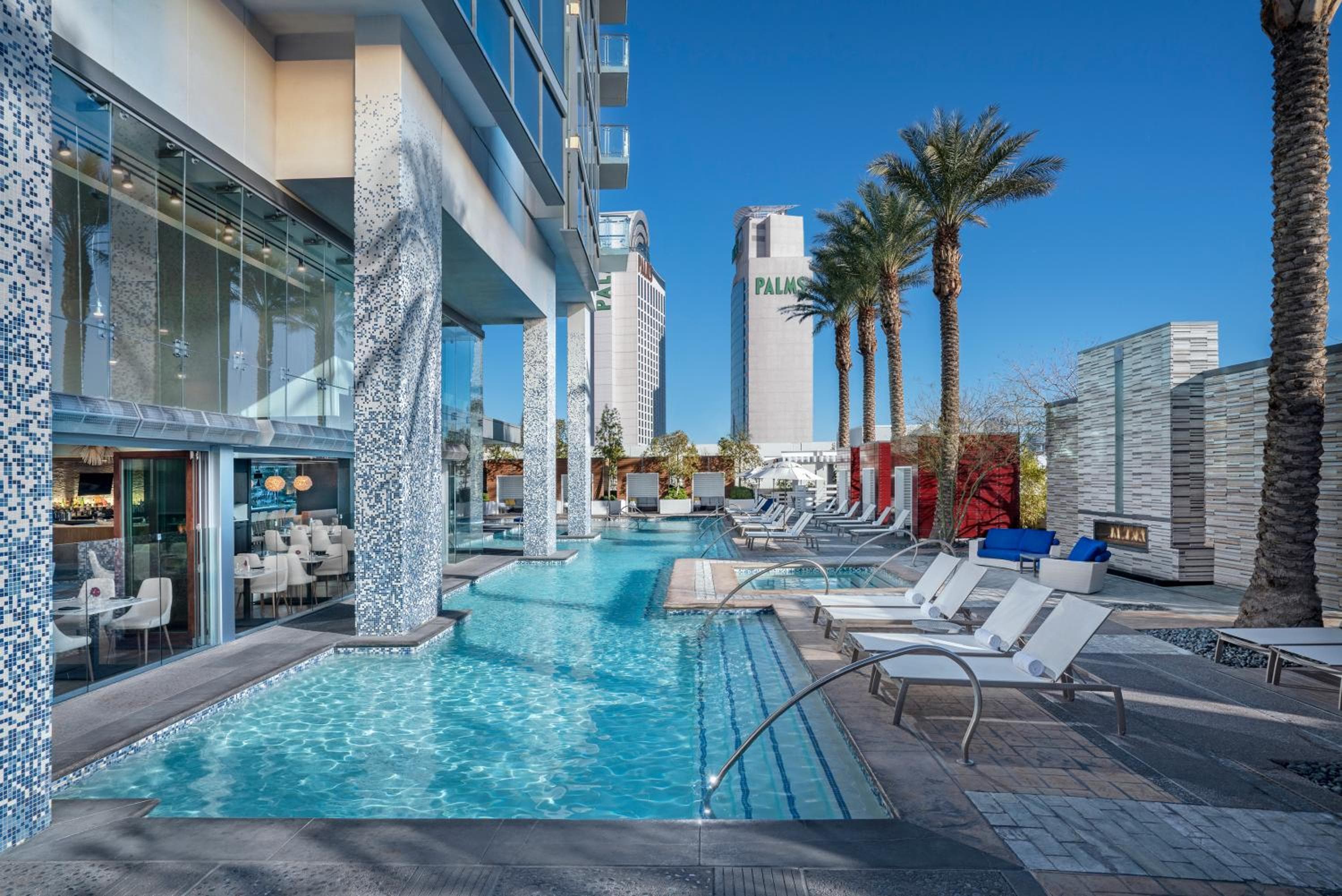 StripViewSuites Two-Bedroom Conjoined Suite at Palms Place, Las Vegas, photo 3