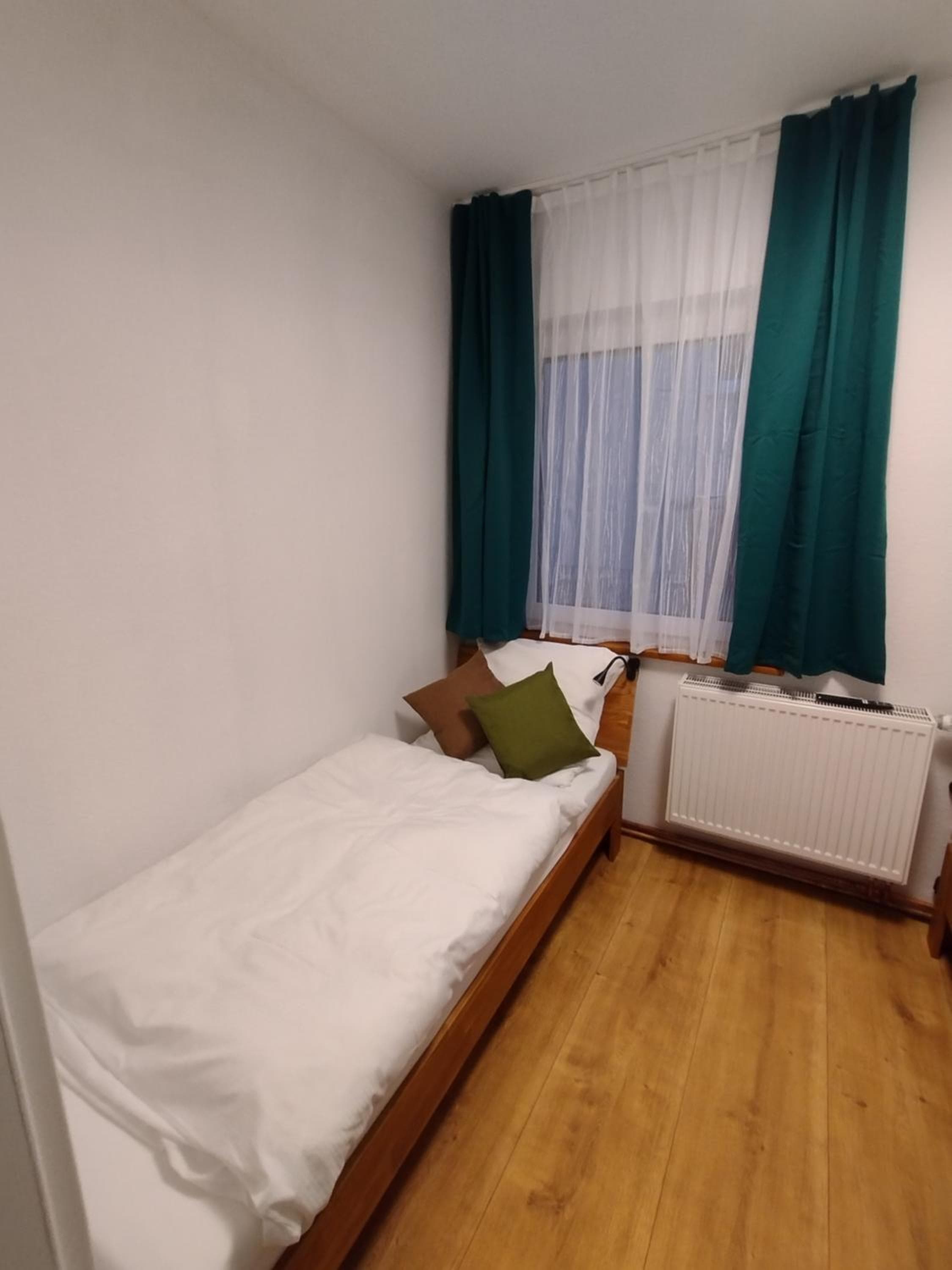 Hotel room at apartment-bb