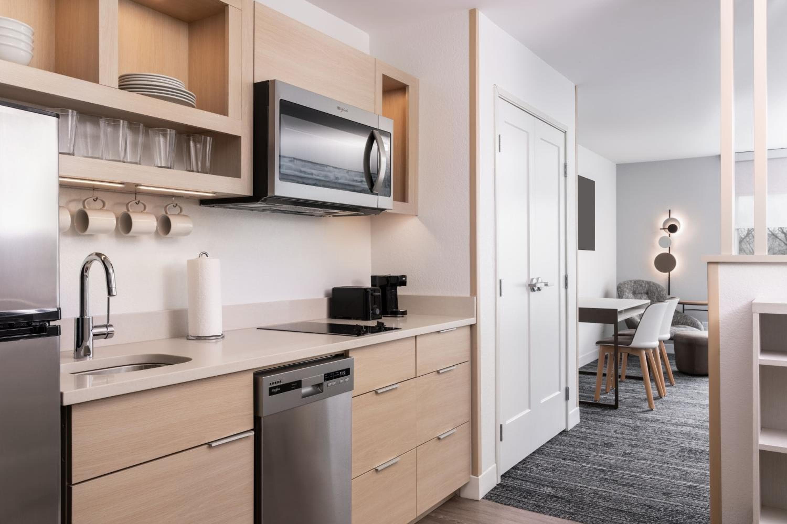 TownePlace Suites by Marriott New Philadelphia, New Philadelphia, photo 4
