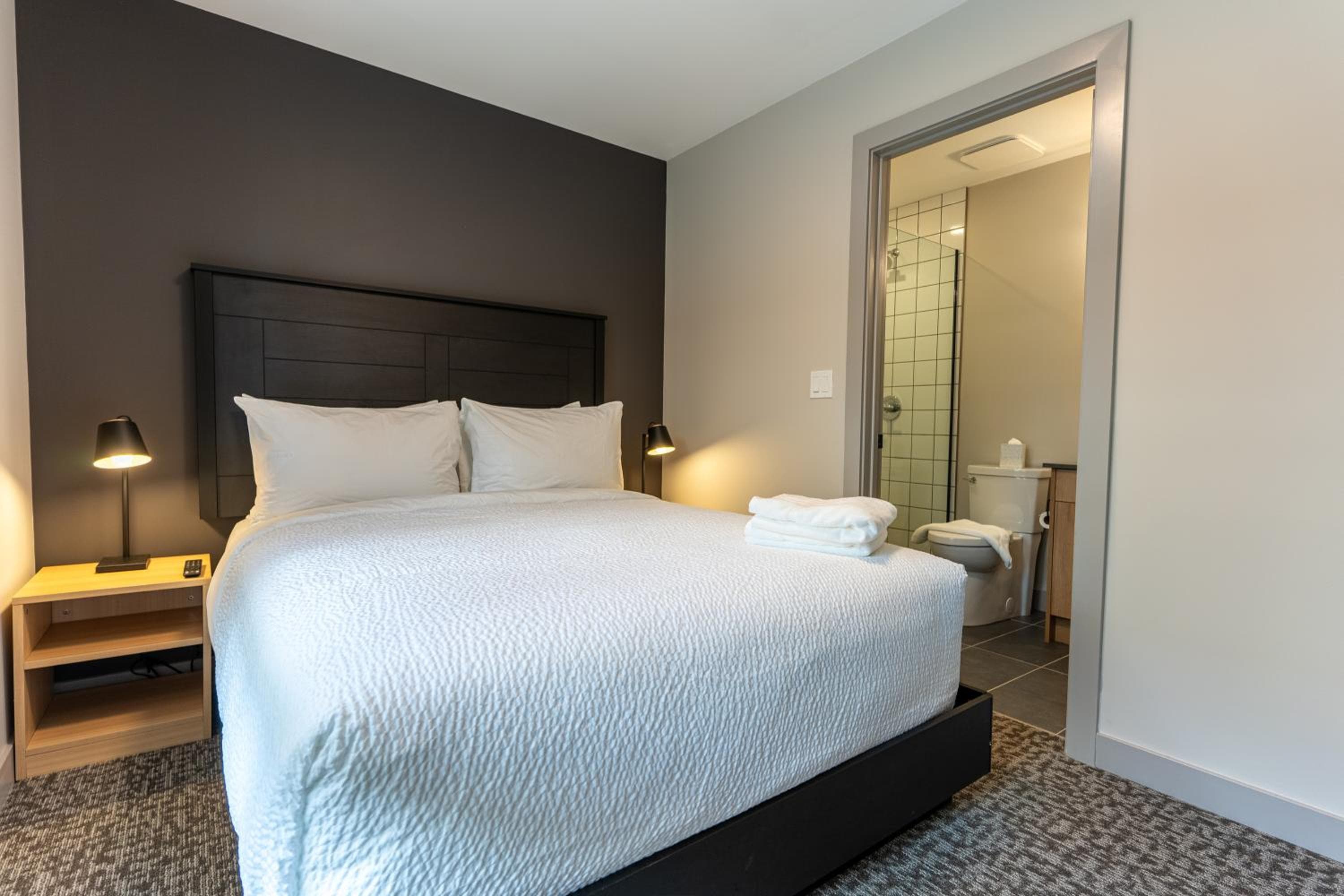 Basecamp Suites Revelstoke, Revelstoke, photo 3
