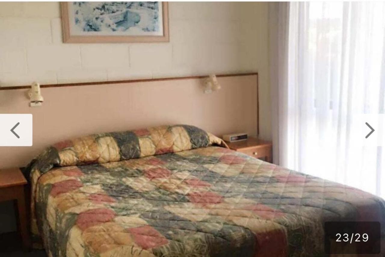 Black swan motor inn, Lakes Entrance