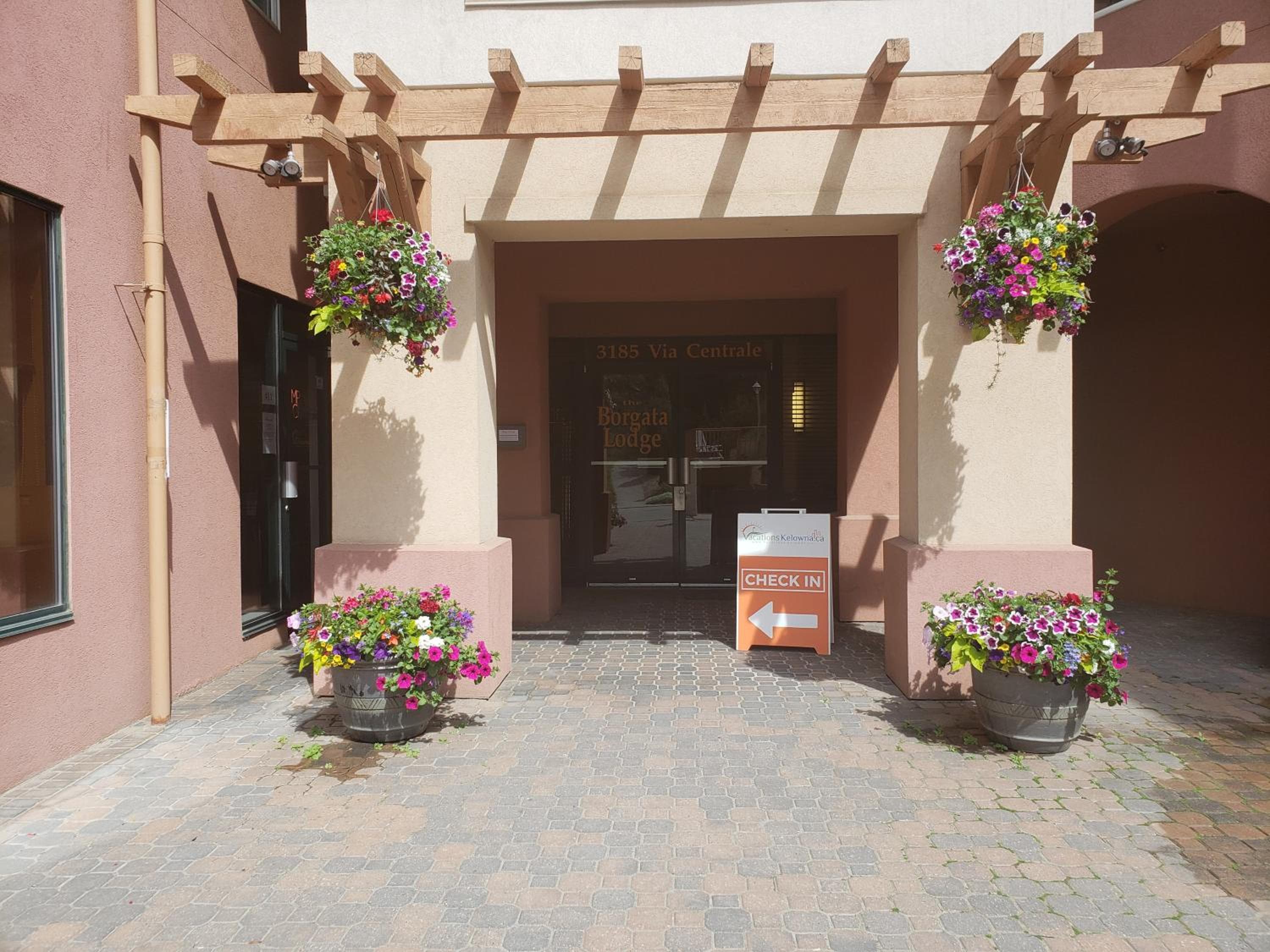 Borgata Lodge Resort, Kelowna, photo 5