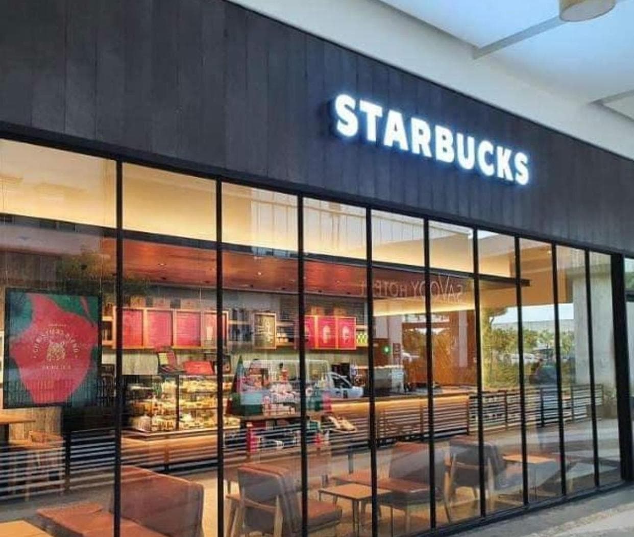 81 Newport Boulevard Cluster 4 - 8F across NAIA Airport, Terminal 3, Manila, photo 3