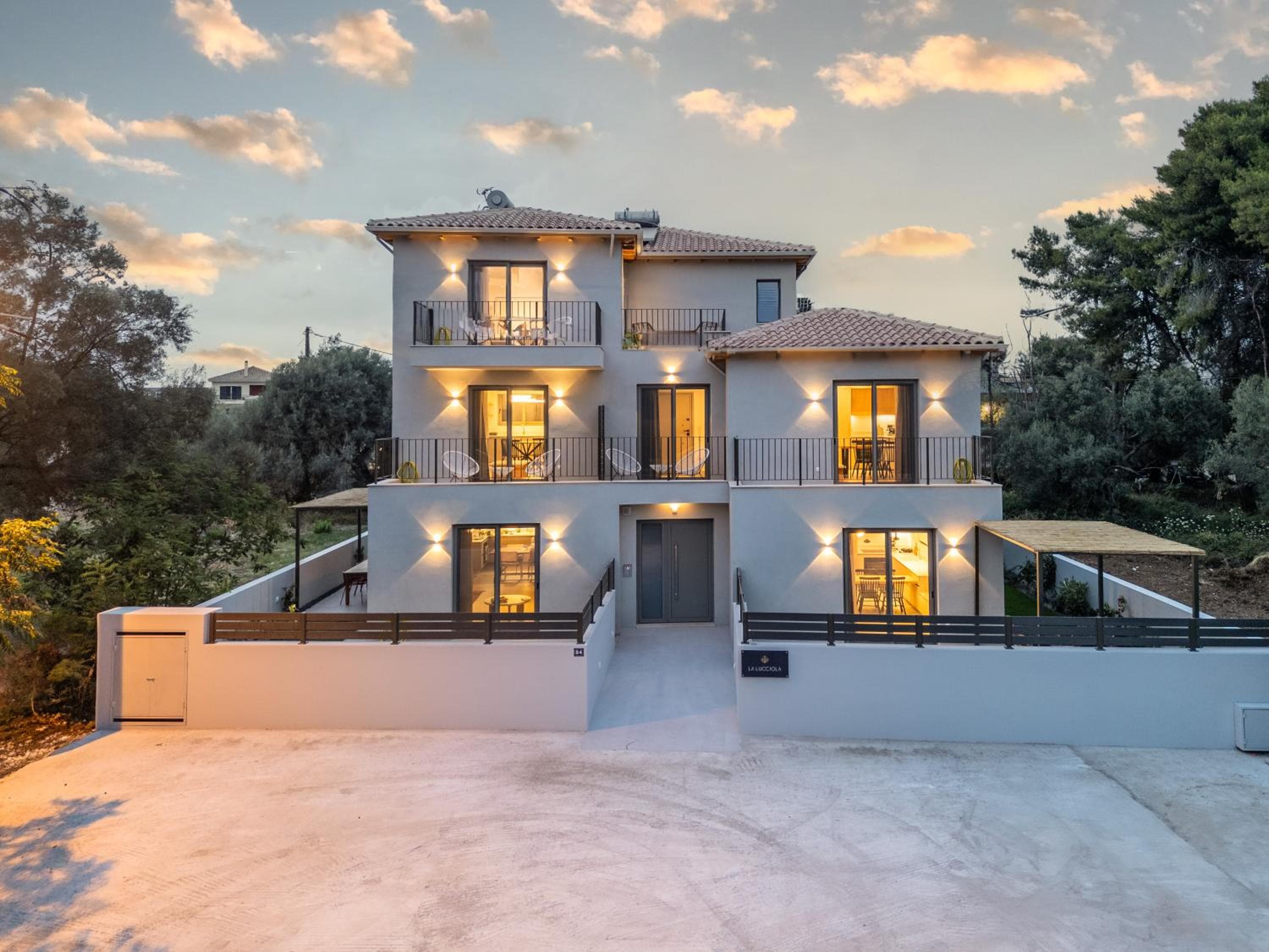 La Lucciola apartments, Lefkada Town