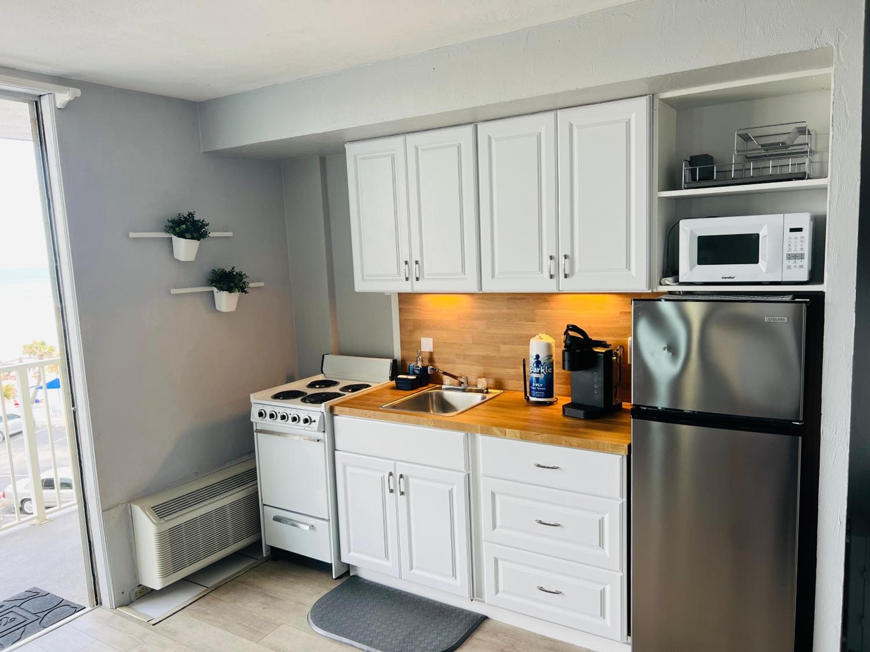 Oceanfront Oasis, Daytona Beach, photo 6