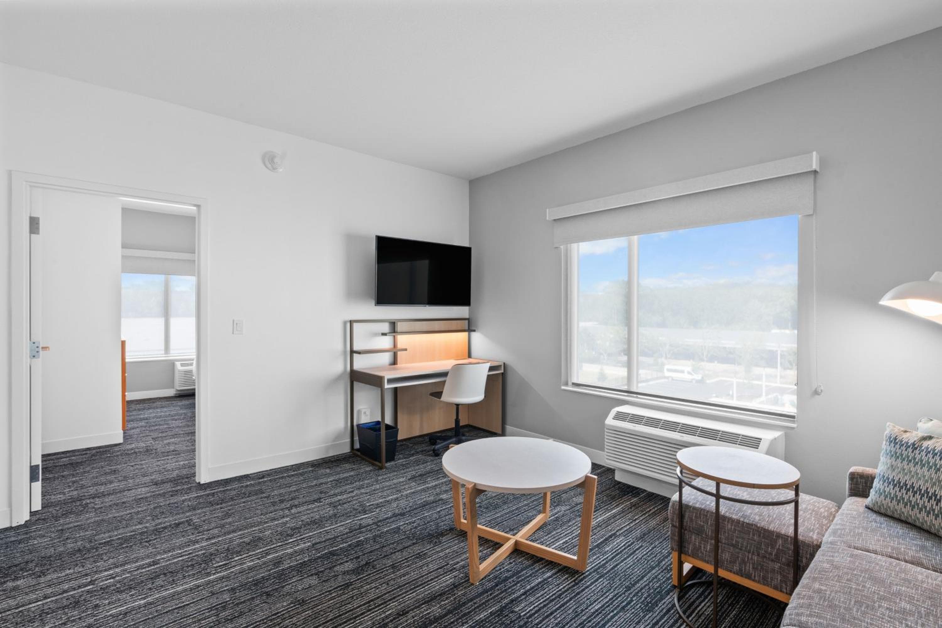 TownePlace Suites Jacksonville Airport, Jacksonville, photo 3