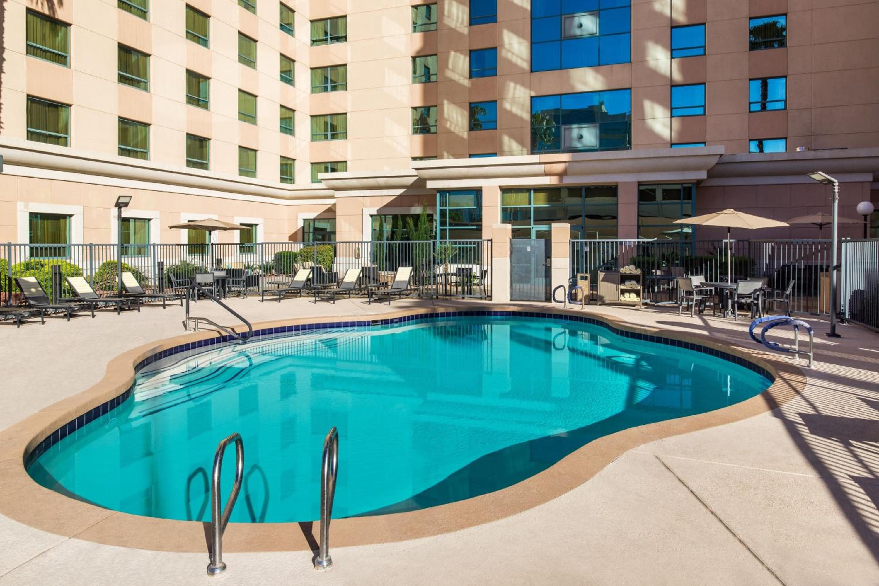 Residence Inn by Marriott Las Vegas Hughes Center, Las Vegas, photo 2