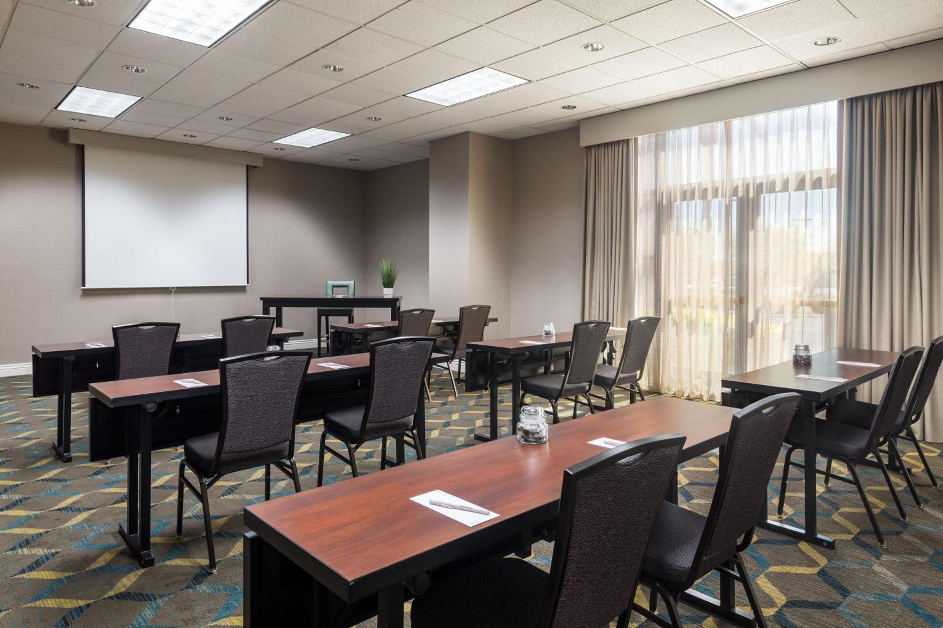 Residence Inn by Marriott Las Vegas Hughes Center, Las Vegas, photo 4