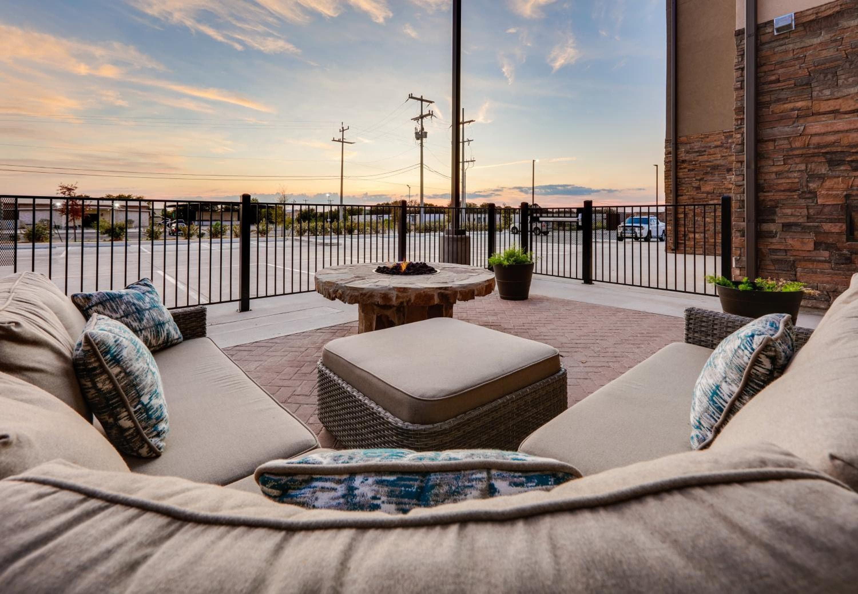 Staybridge Suites San Antonio - Schertz by IHG, Schertz, photo 3