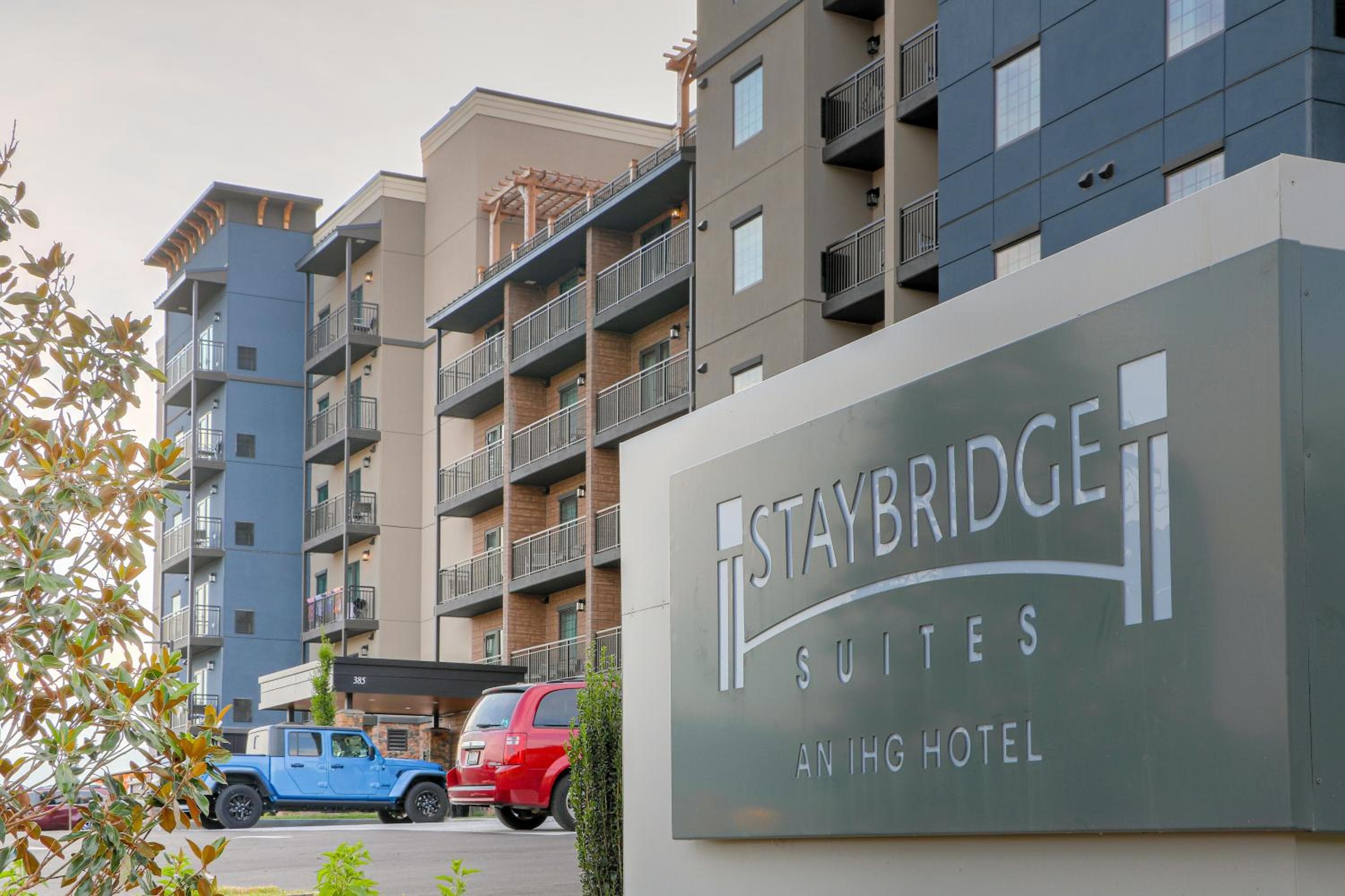 Staybridge Suites Pigeon Forge - Smoky Mtns by IHG, Pigeon Forge