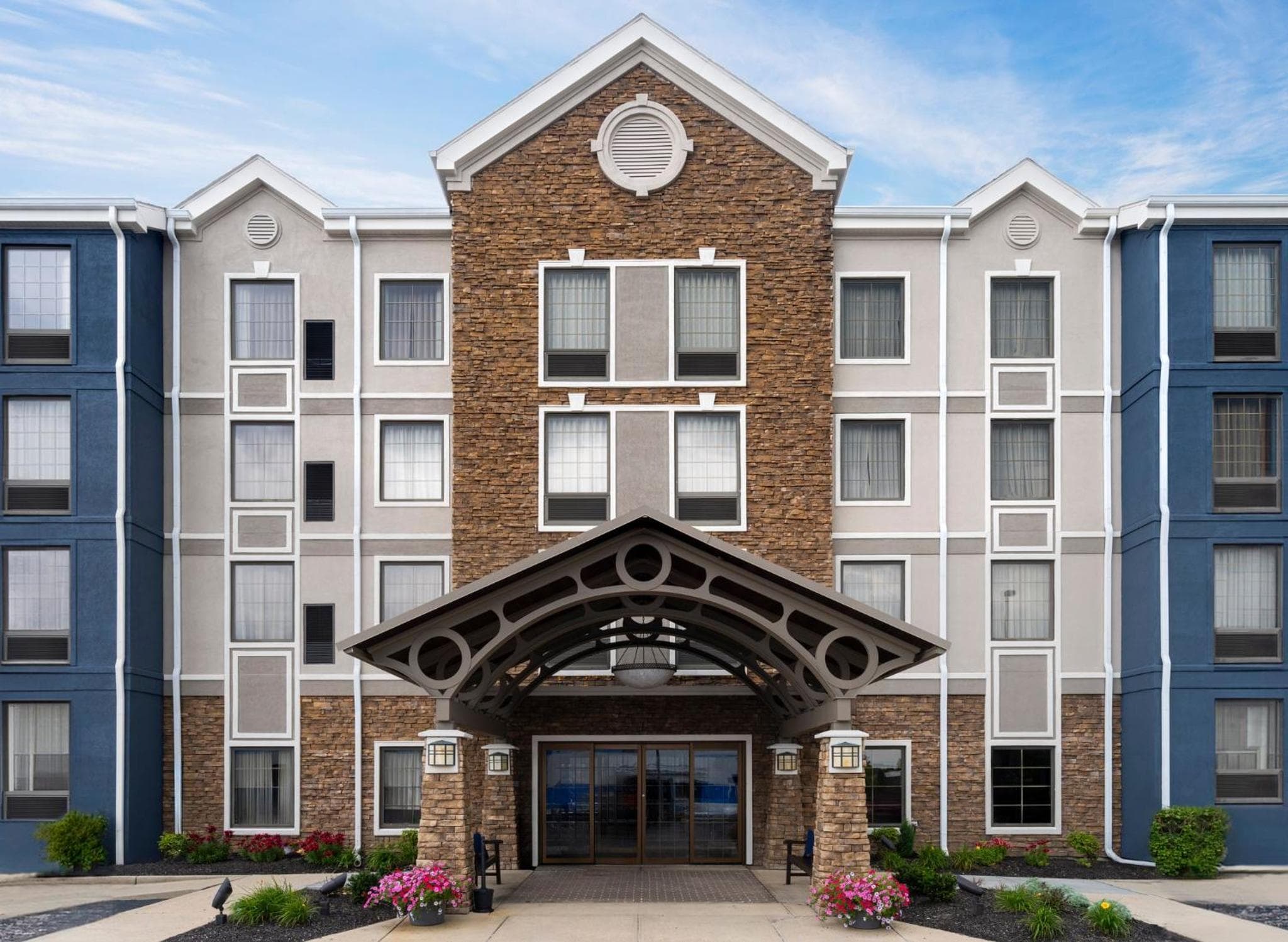 Staybridge Suites Indianapolis-Airport by IHG, Plainfield