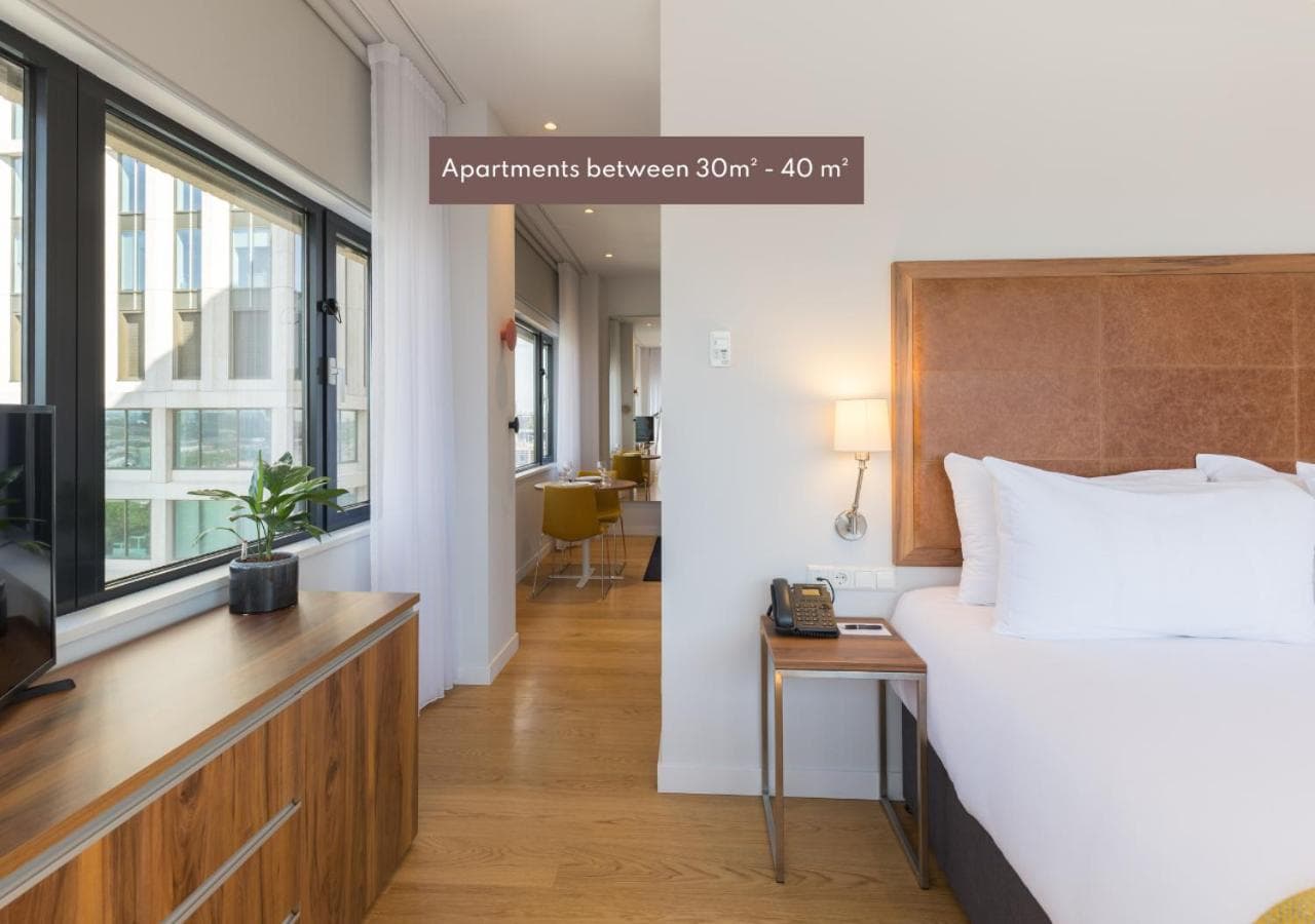 PREMIER SUITES Rotterdam, Rotterdam, photo 6