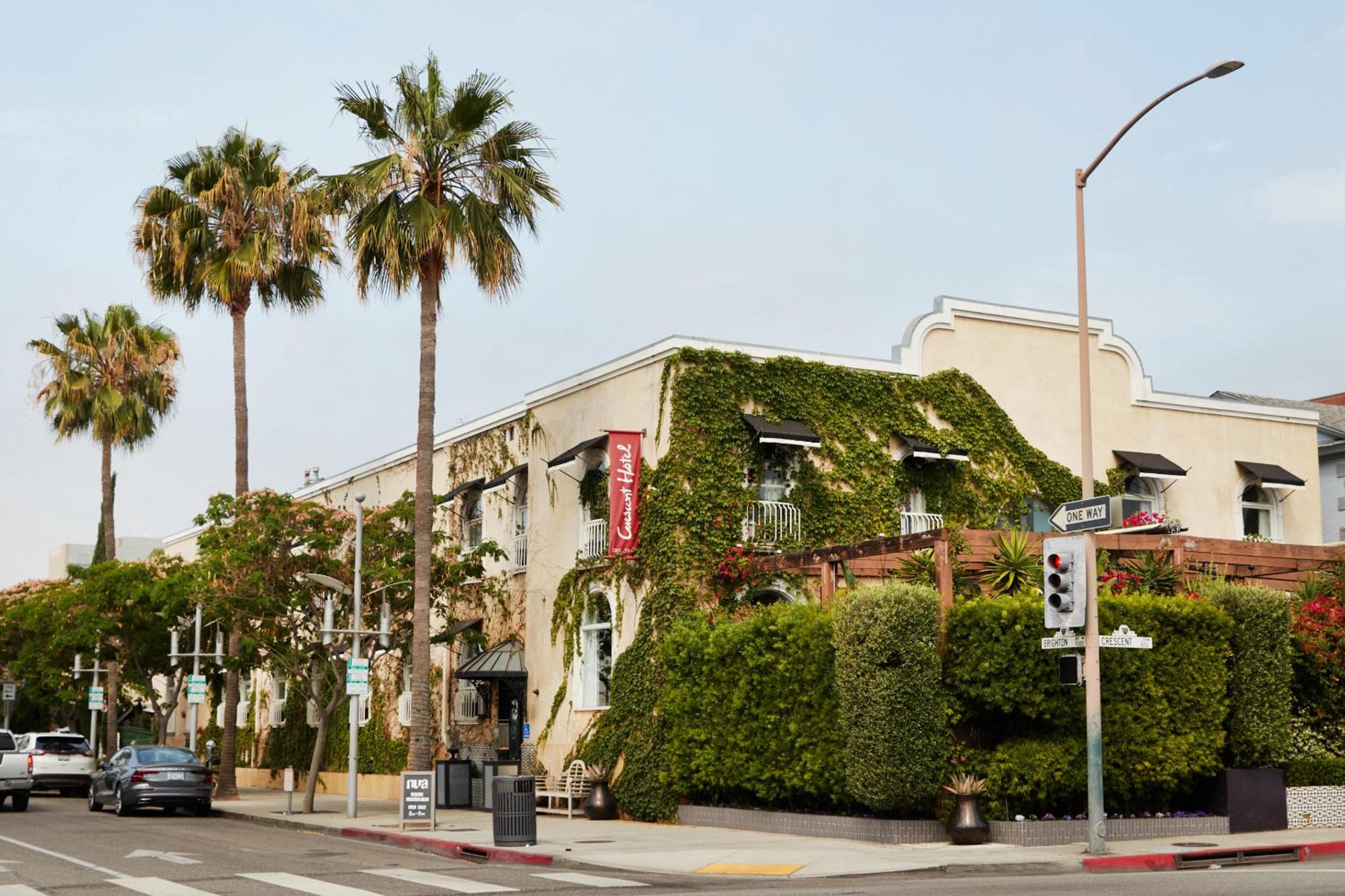 The Crescent powered by Sonder, Los Angeles