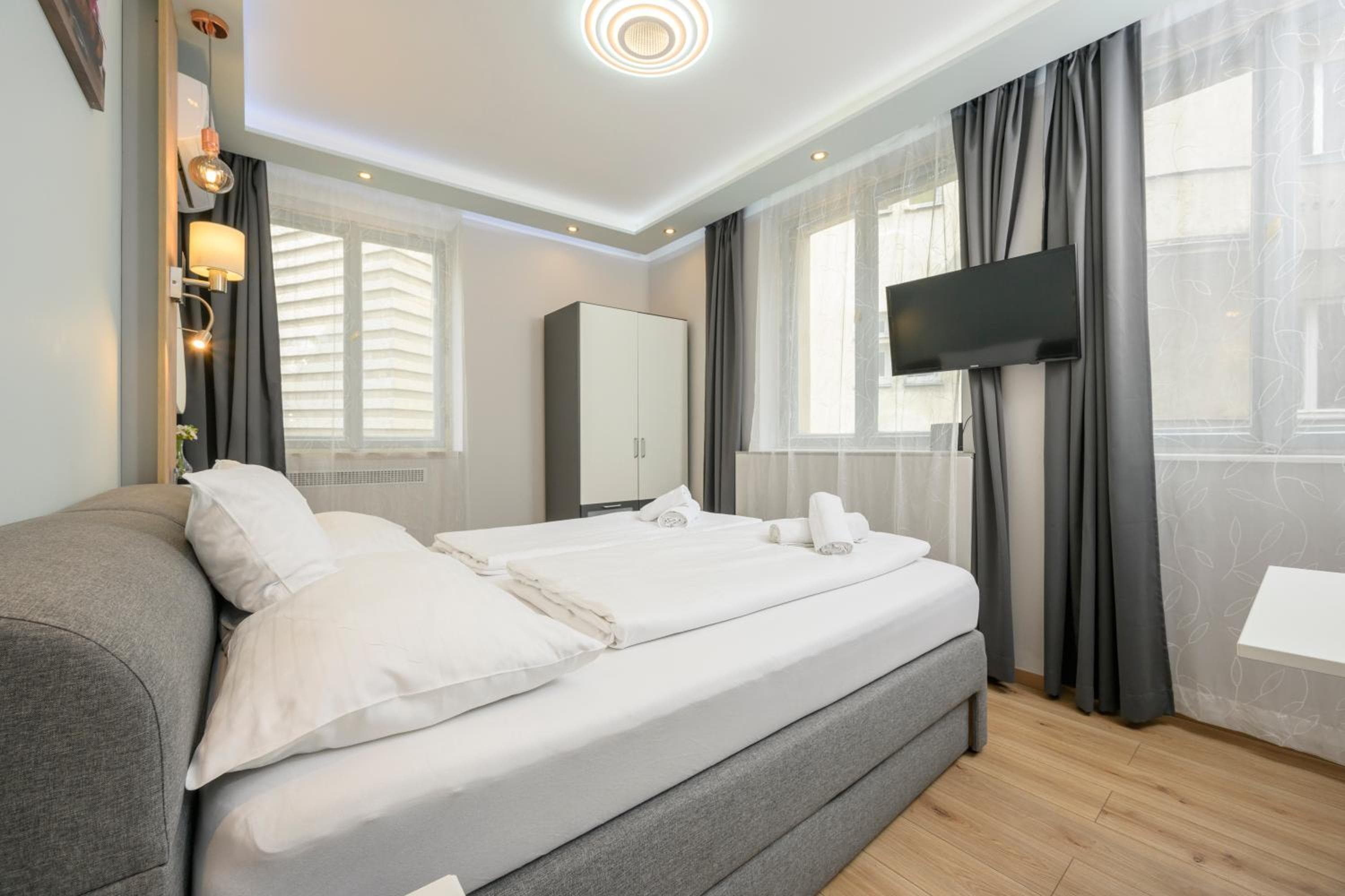 Palais Pálffy Apartments Vienna, Vienna, photo 5