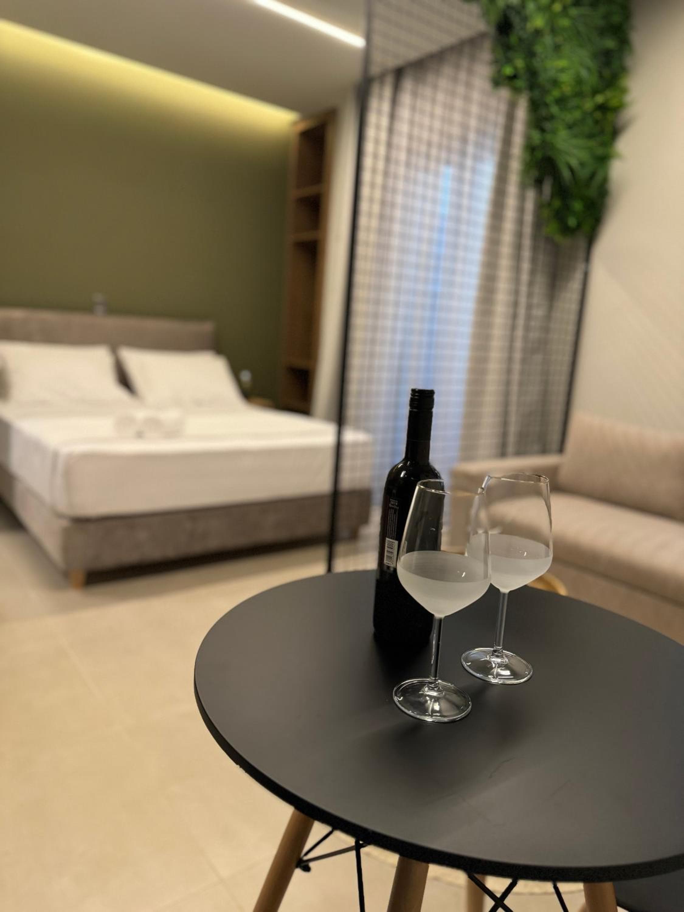 Baja Suites, Kalamata