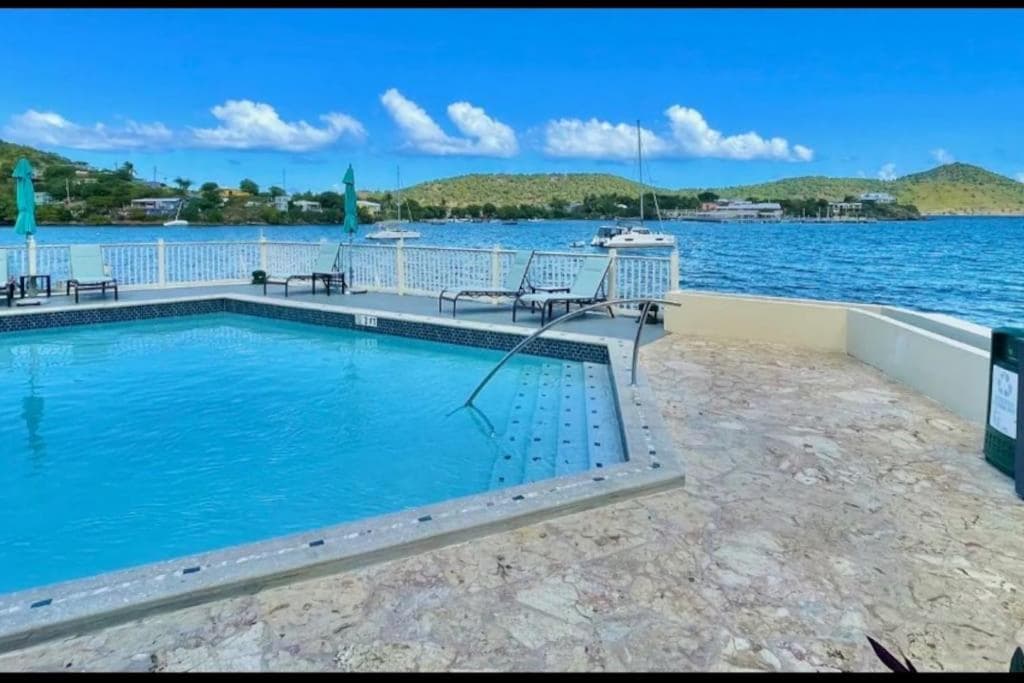 Mermaid Escape - Amazing Views!, East End, photo 5
