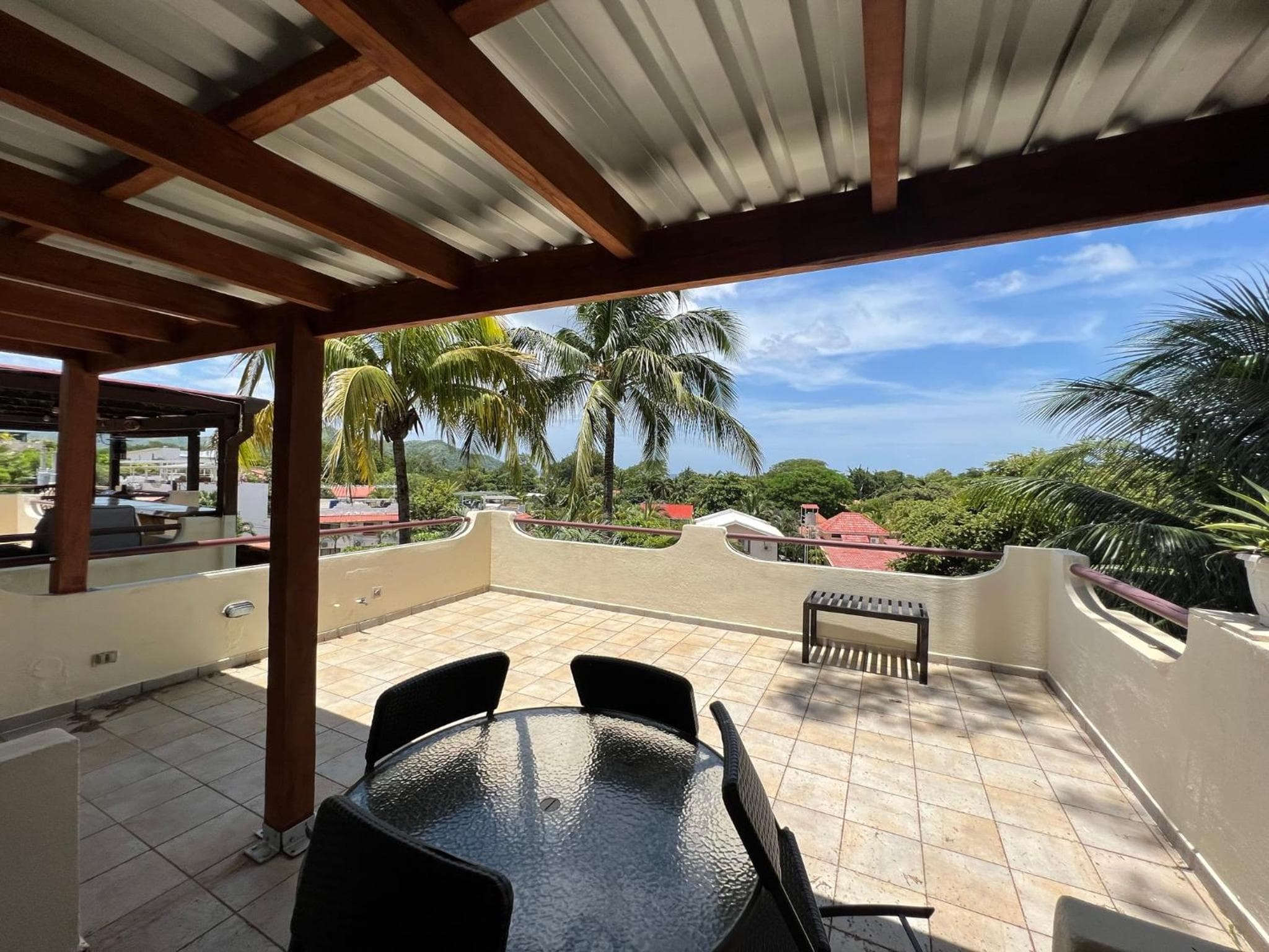 Tropical Gardens Suites and Apartments, Coco, photo 2