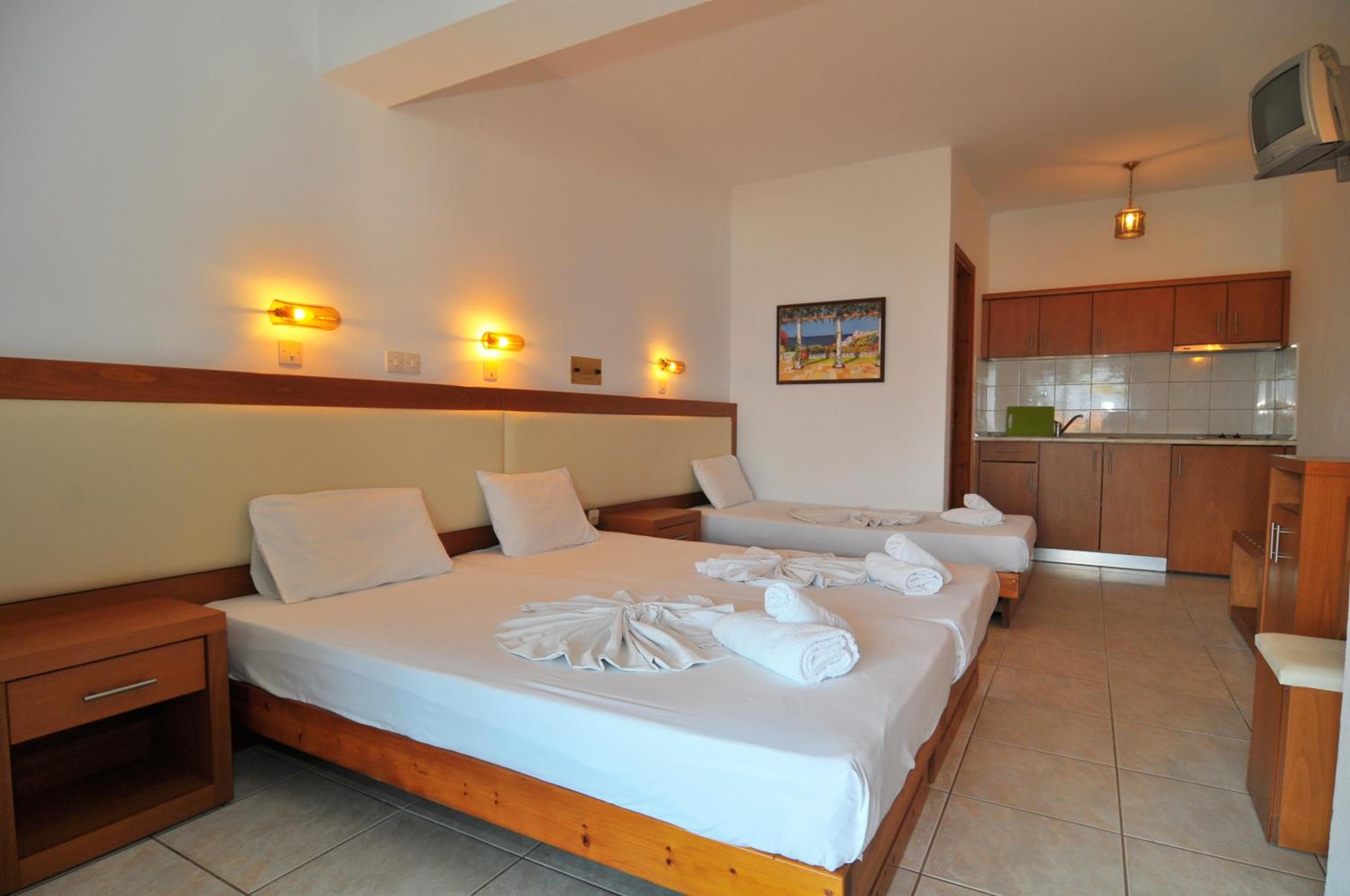 Hotel Emerald and Suites, Chrysi Ammoudia, photo 4