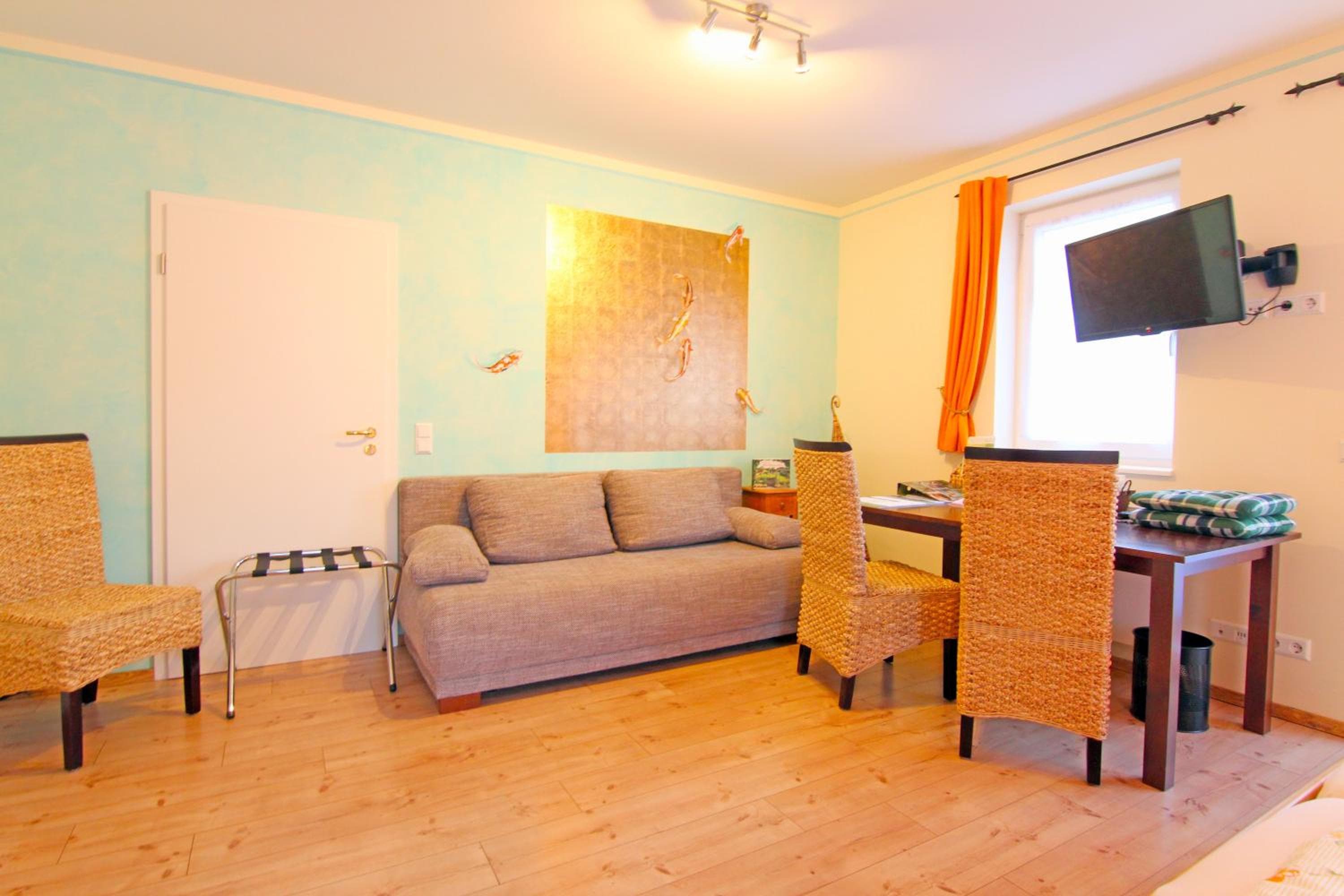 SCHUSTERjunge Aparthotel I Zentral I Studio Apartments I Küche & Bad I Parkplatz, Sasbachwalden, photo 5