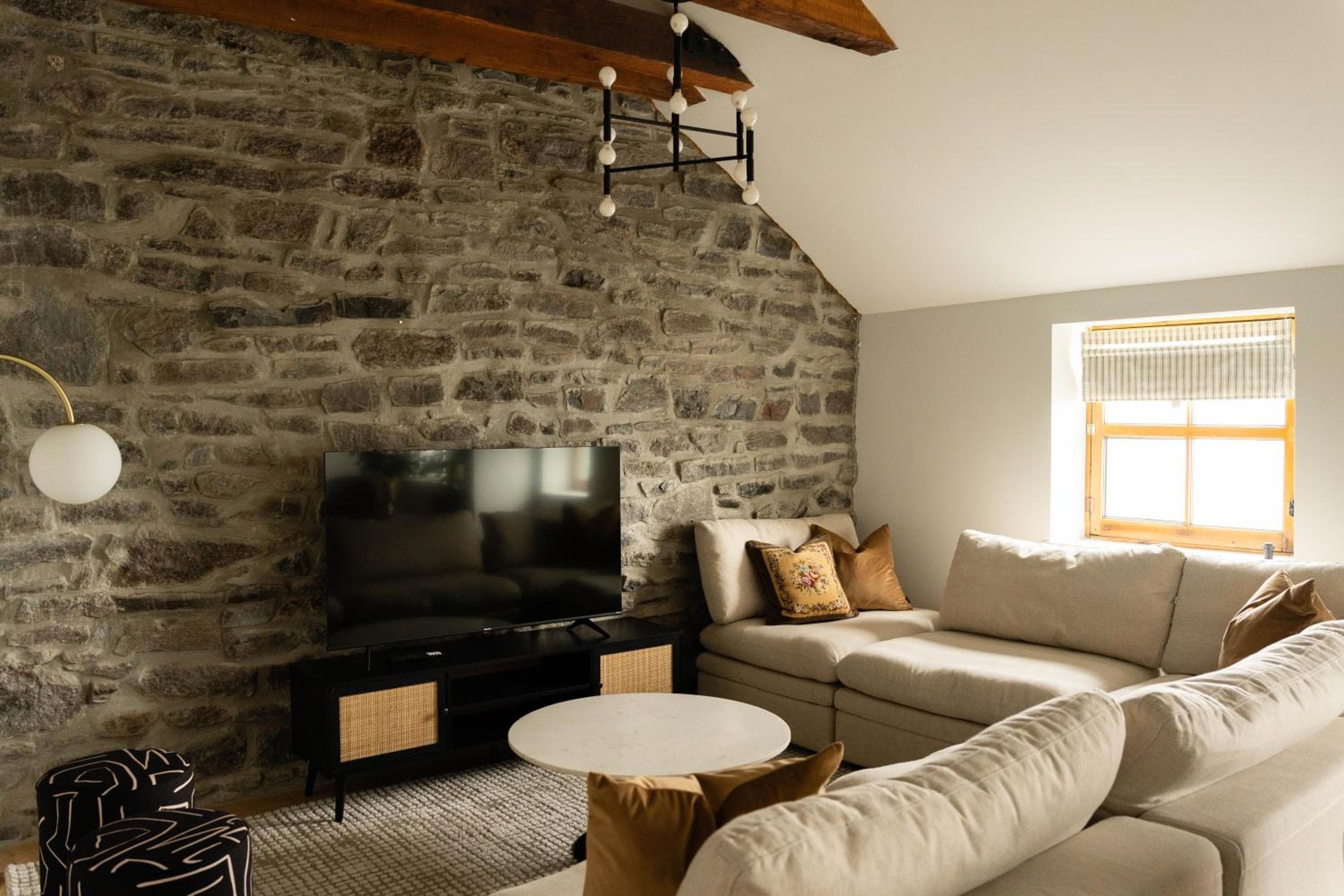 Maison Rasco by Luxury In Transit, Montréal