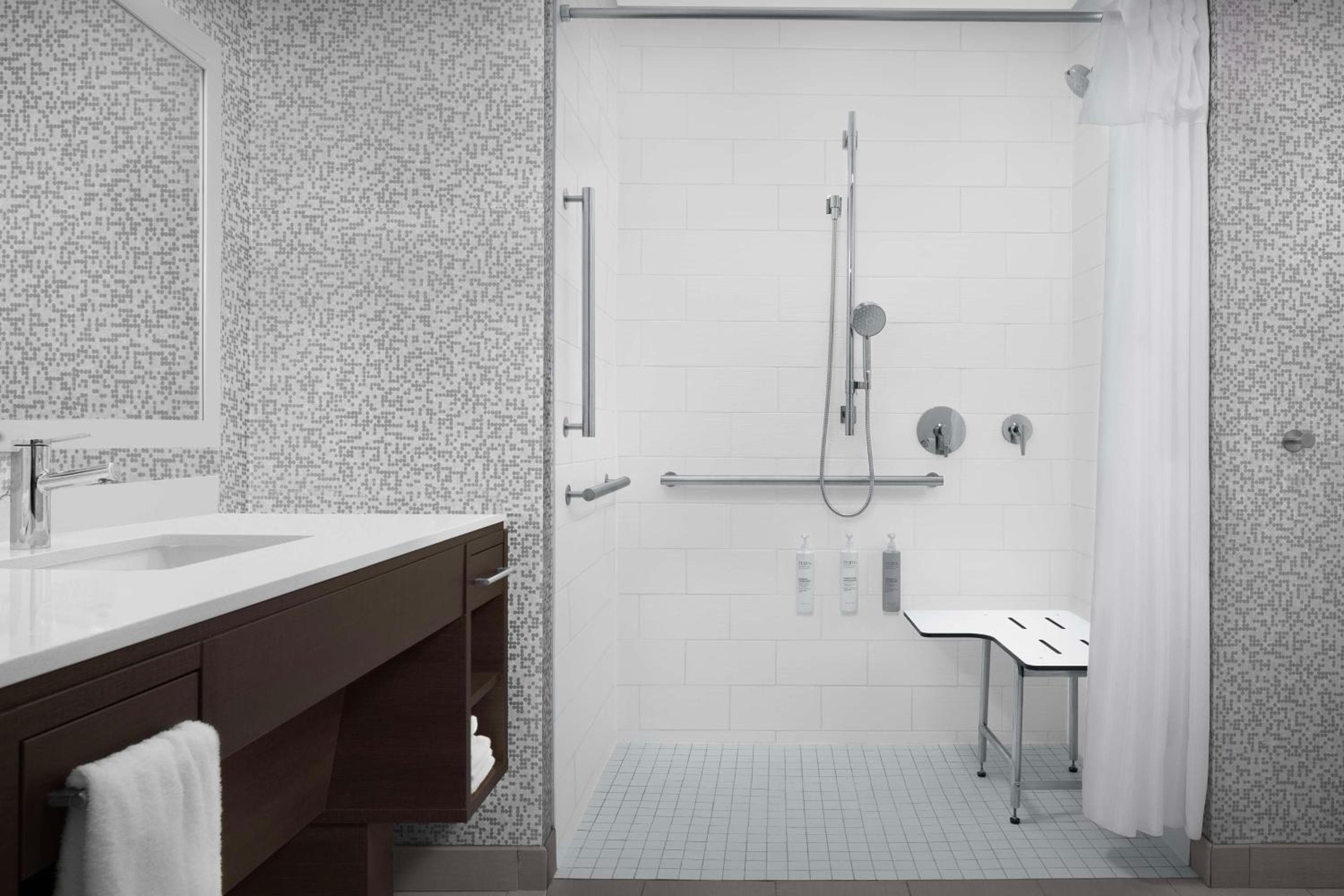Home2 Suites By Hilton Poughkeepsie, Poughkeepsie, photo 4
