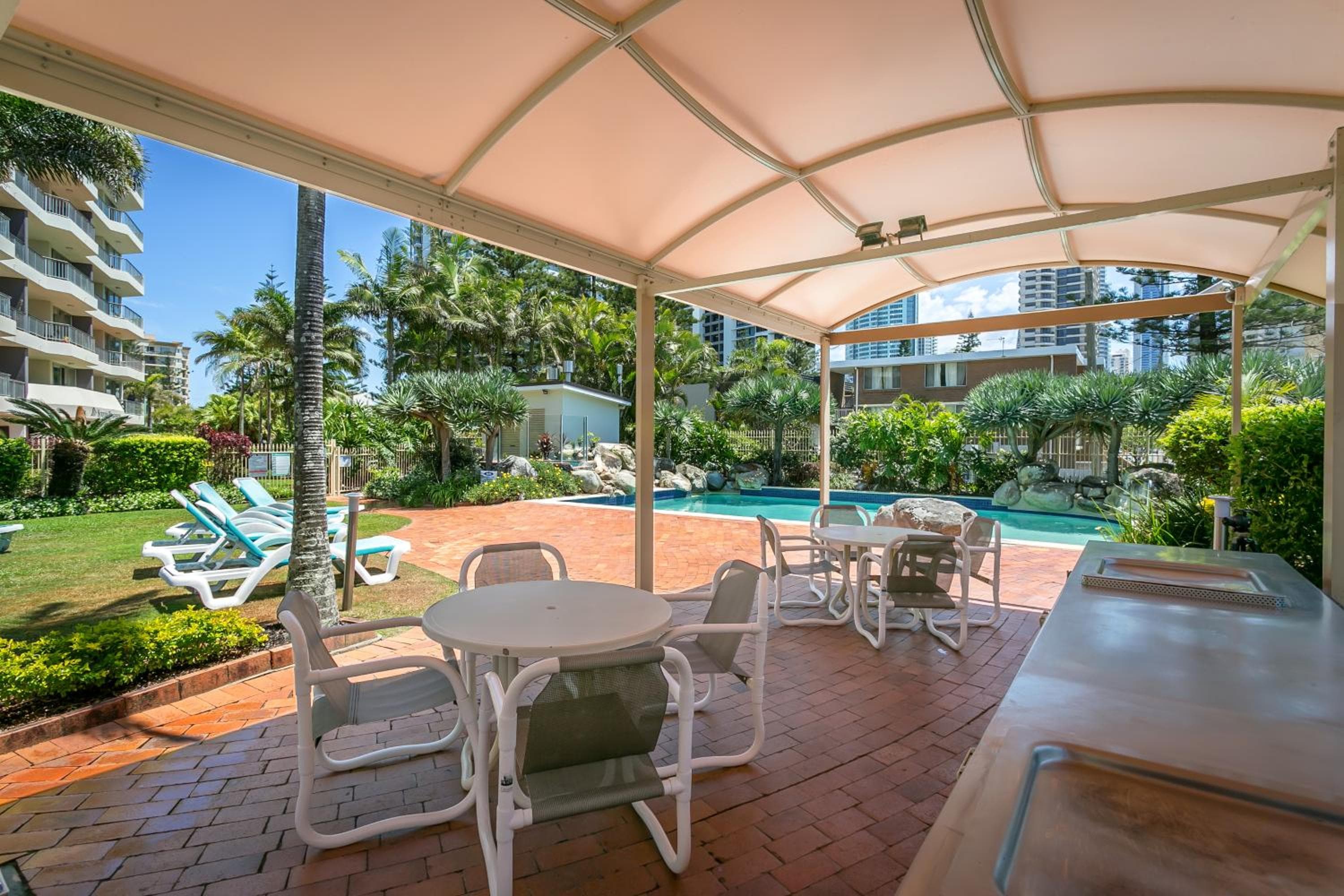Surfers Beachside Holiday Apartments, Gold Coast, photo 6