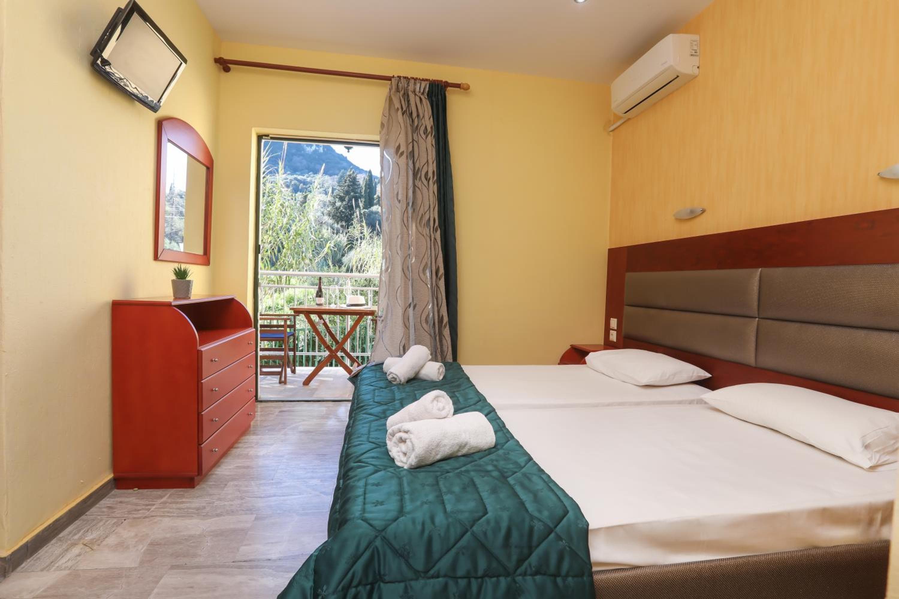 Kerkyra Studios & Apartments, Benitses, photo 4