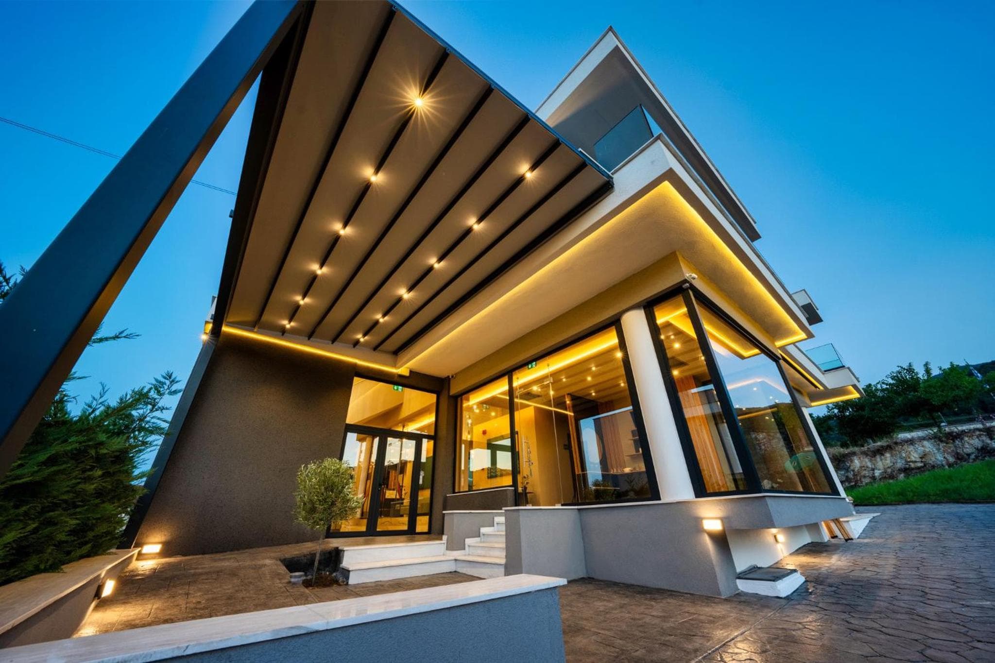 Lofos Luxury Living, Stavros