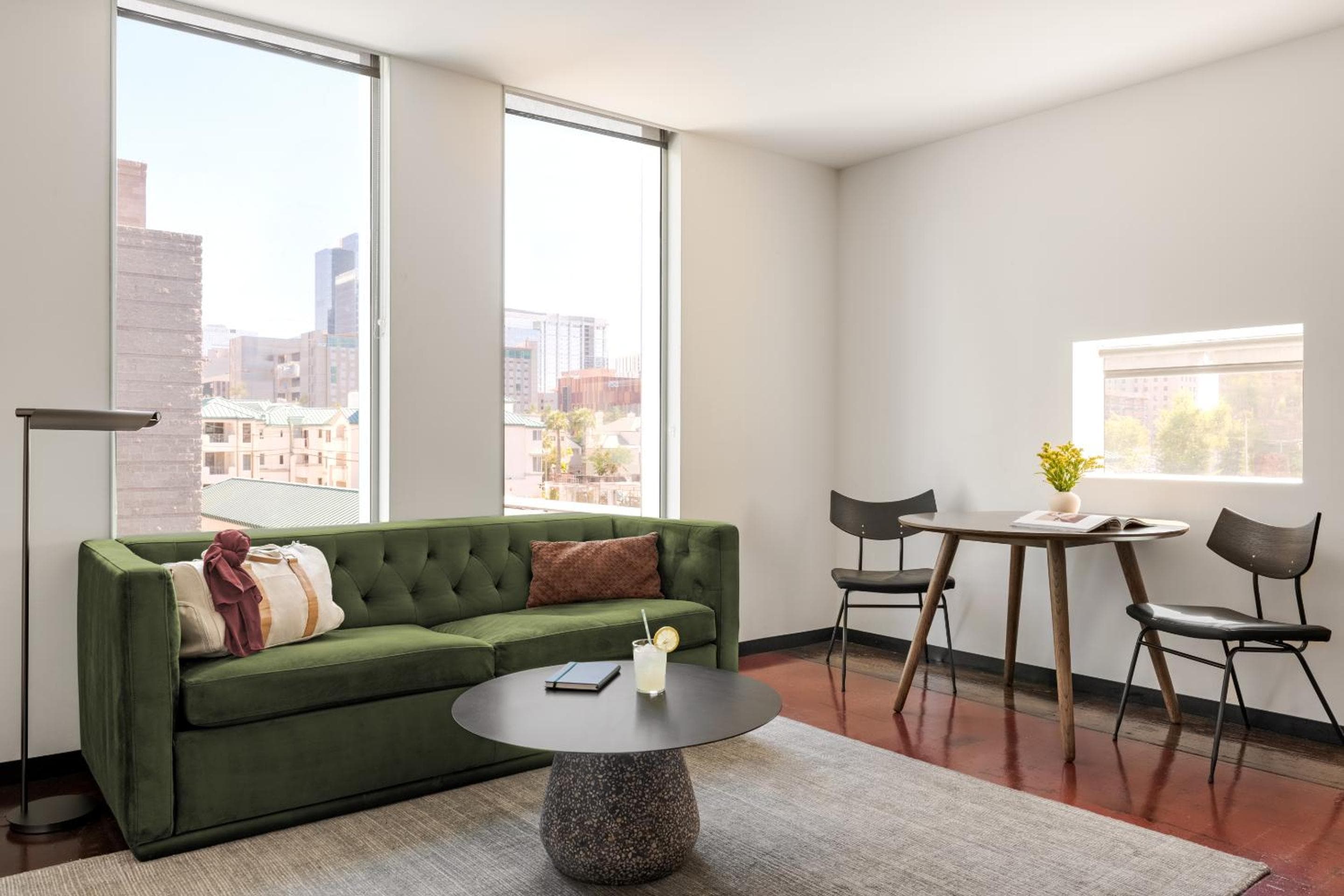 Sonder Ida, Phoenix, photo 3
