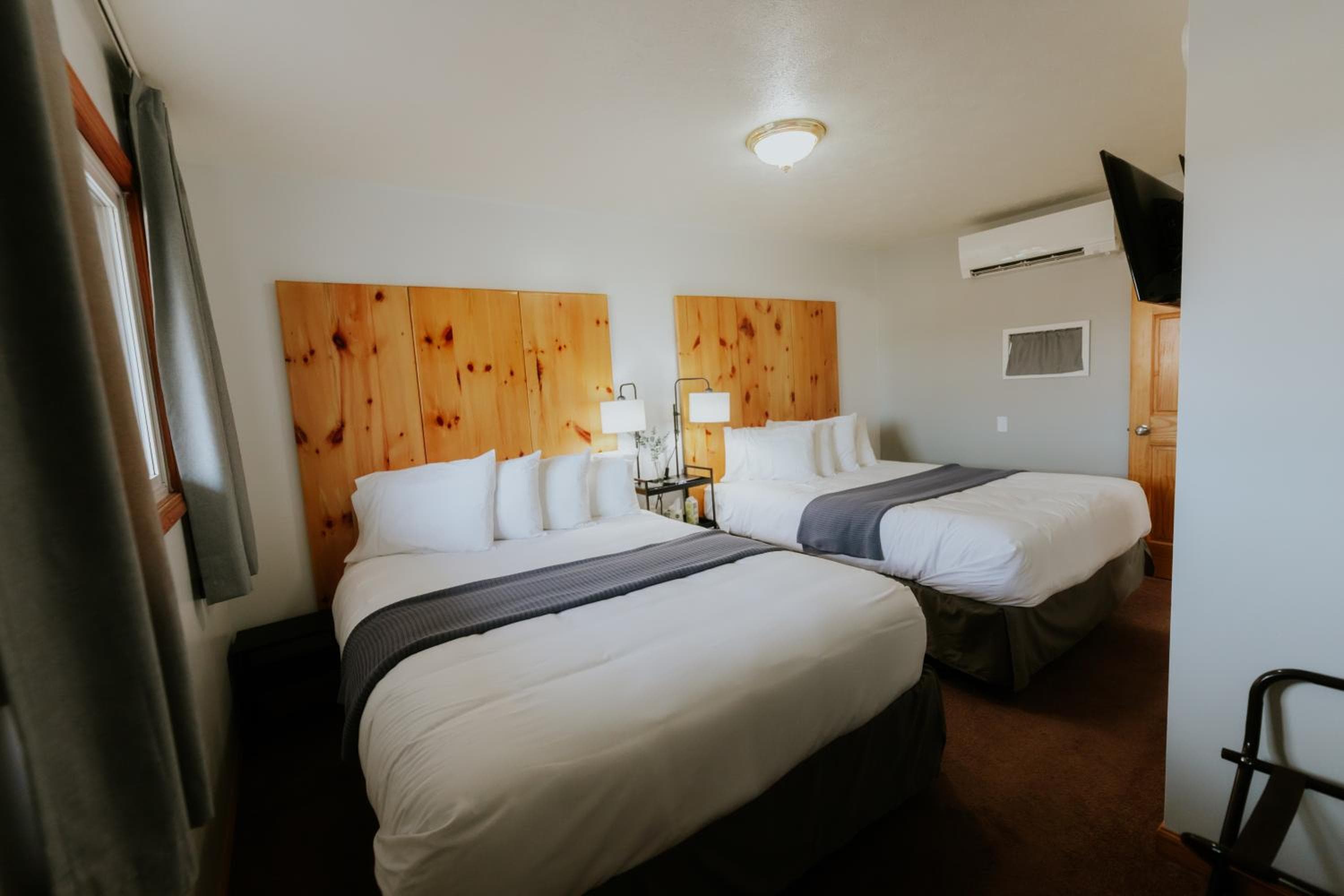 North Coast Place, Marquette, photo 4