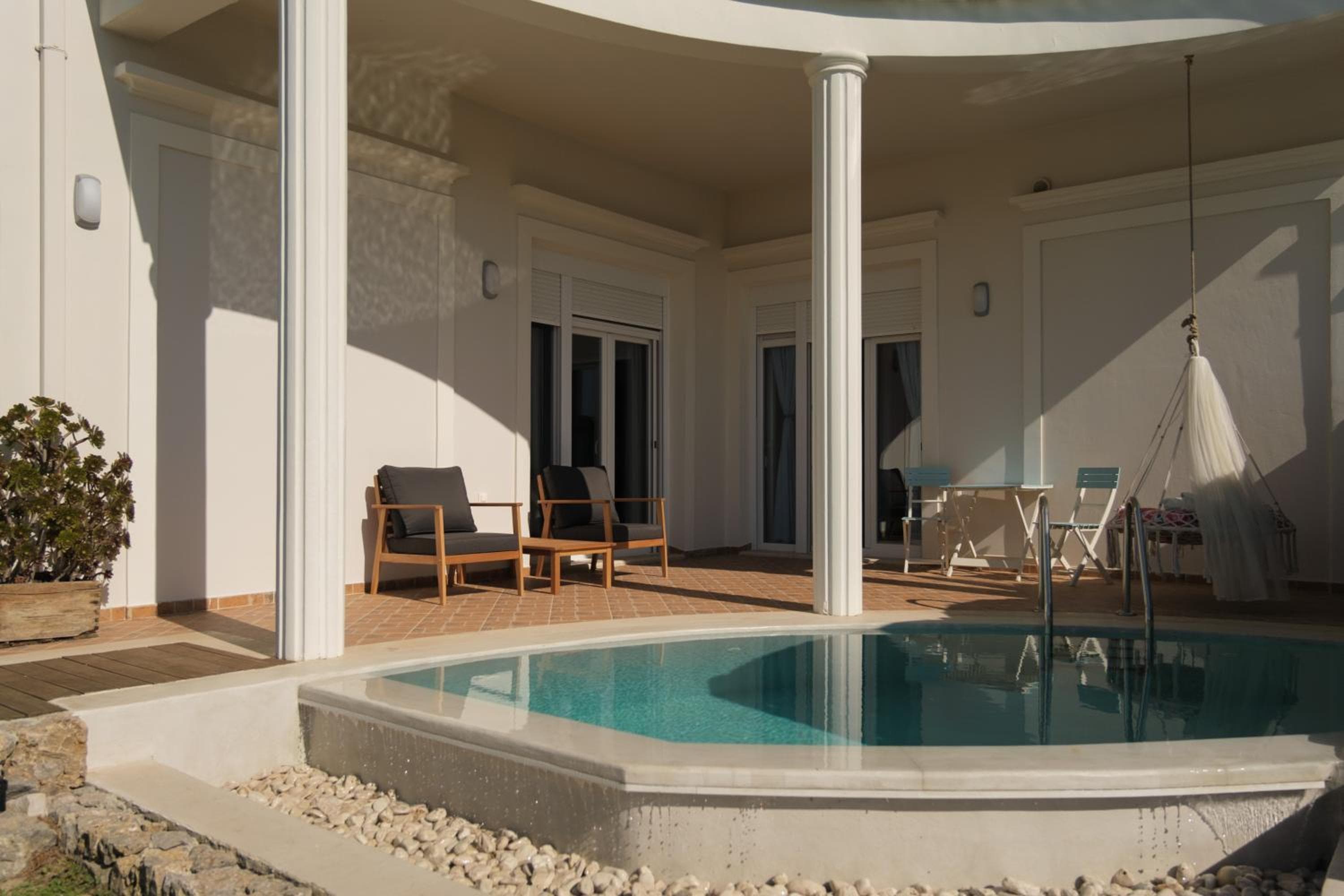 Margarita's Luxury Suites, Agios Stefanos, photo 4