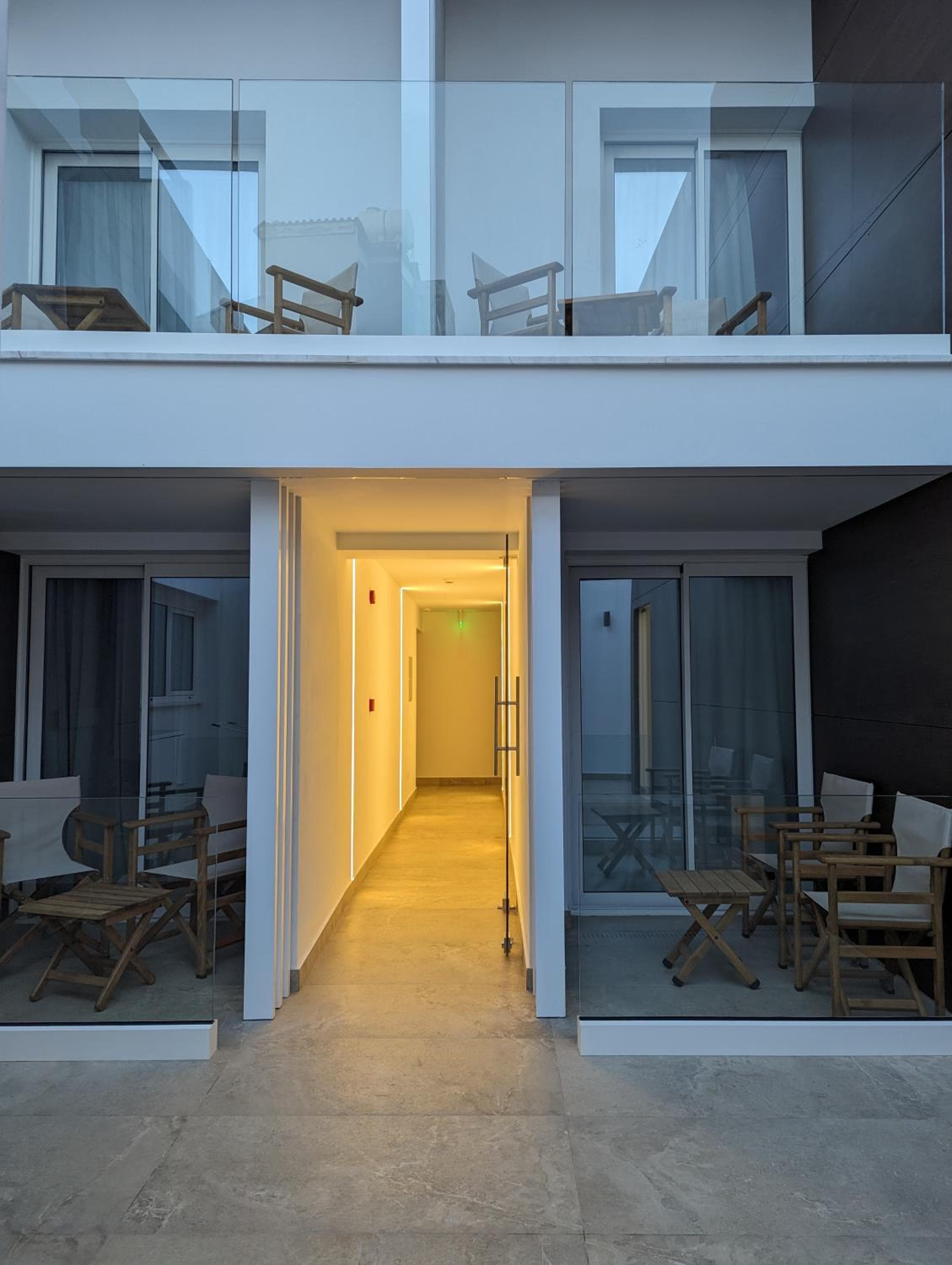 Tuck Inn, Larnaka, photo 3