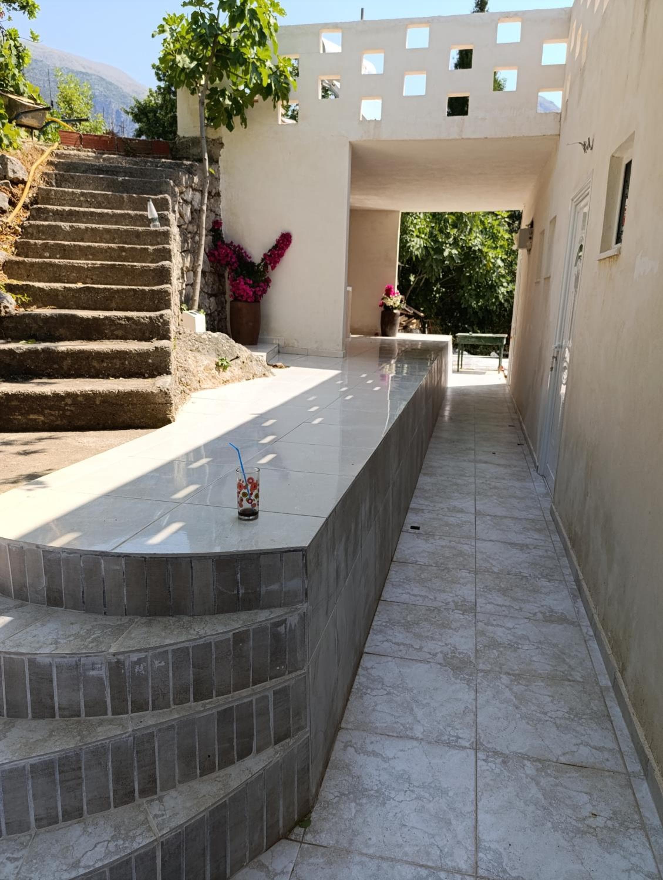 NIKOLARI RESORTs, Himare, photo 6