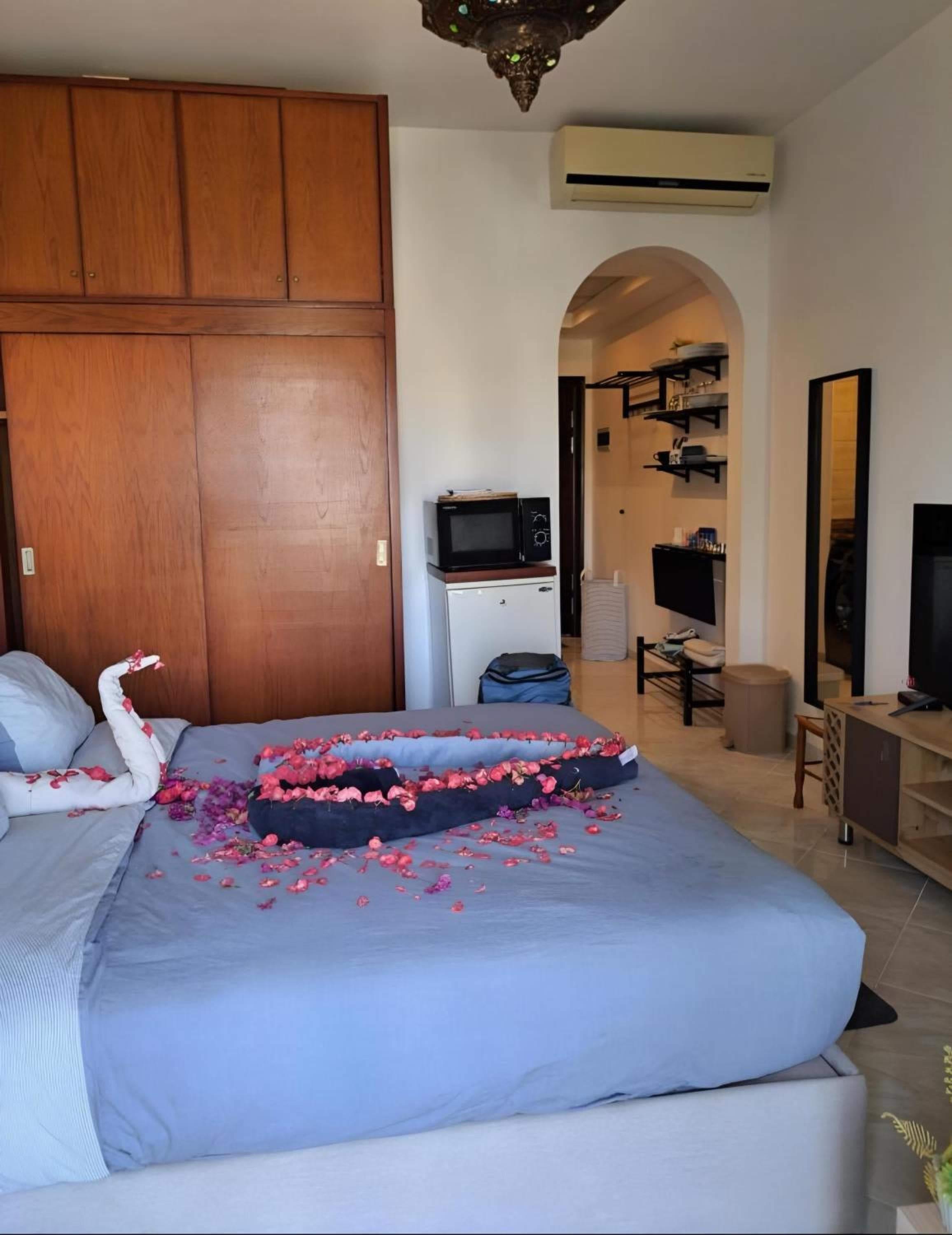 luxury Beachfront Studio- Foreign Nationals Only, Hurghada, photo 5