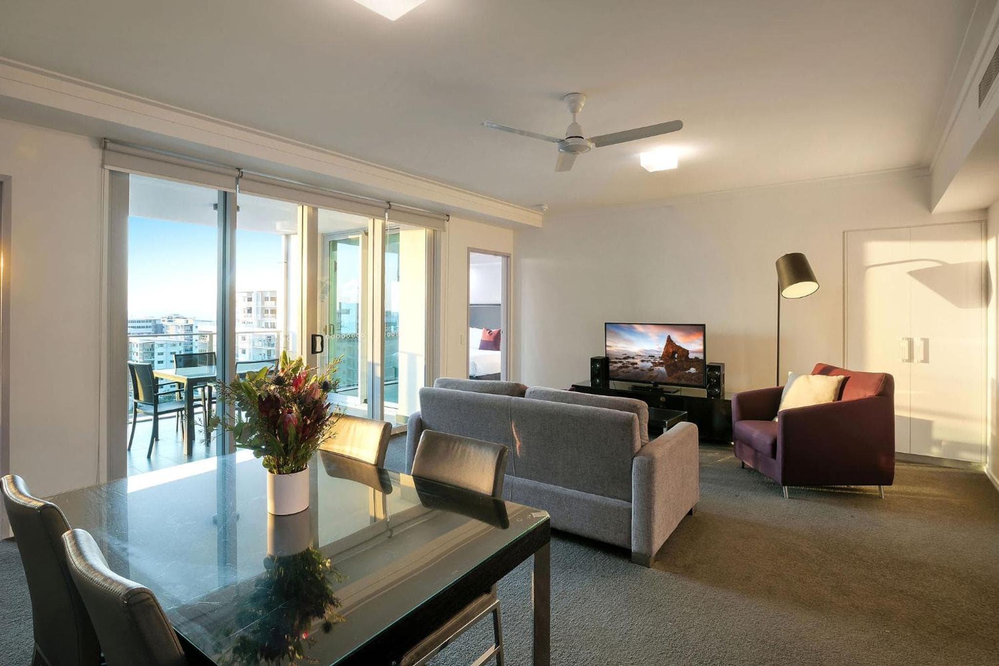 H on Mitchell Apartment Hotel, Darwin, photo 3